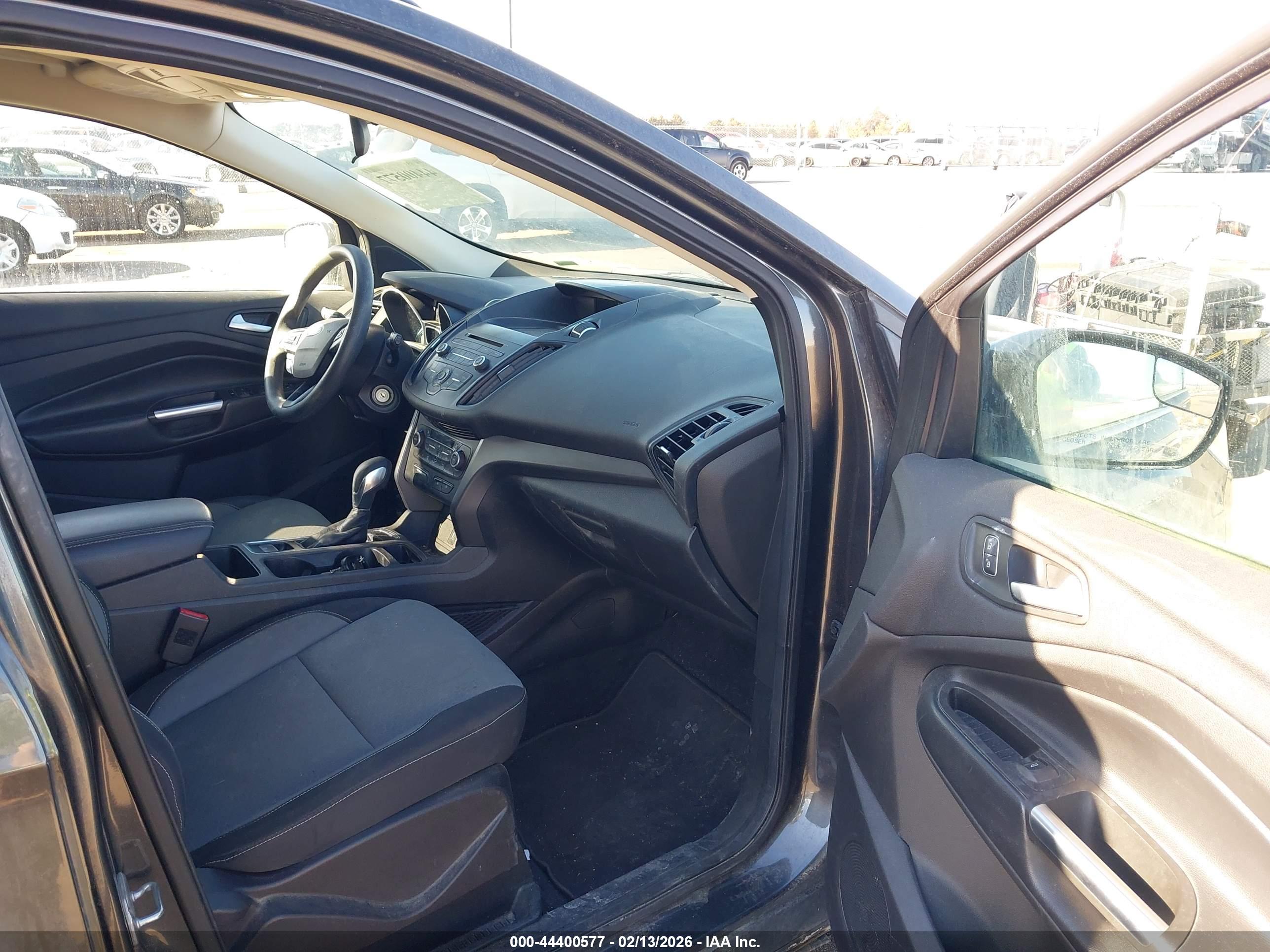 FORD ESCAPE image 5