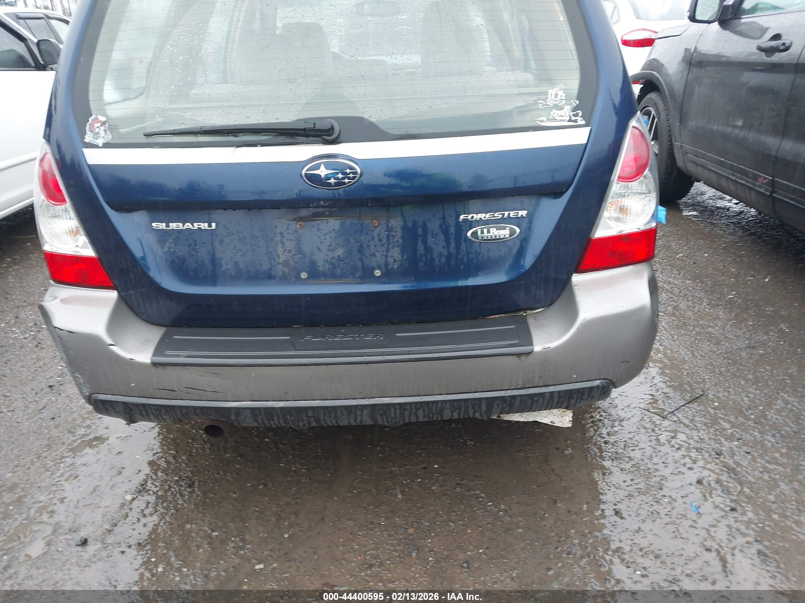 SUBARU FORESTER image 6