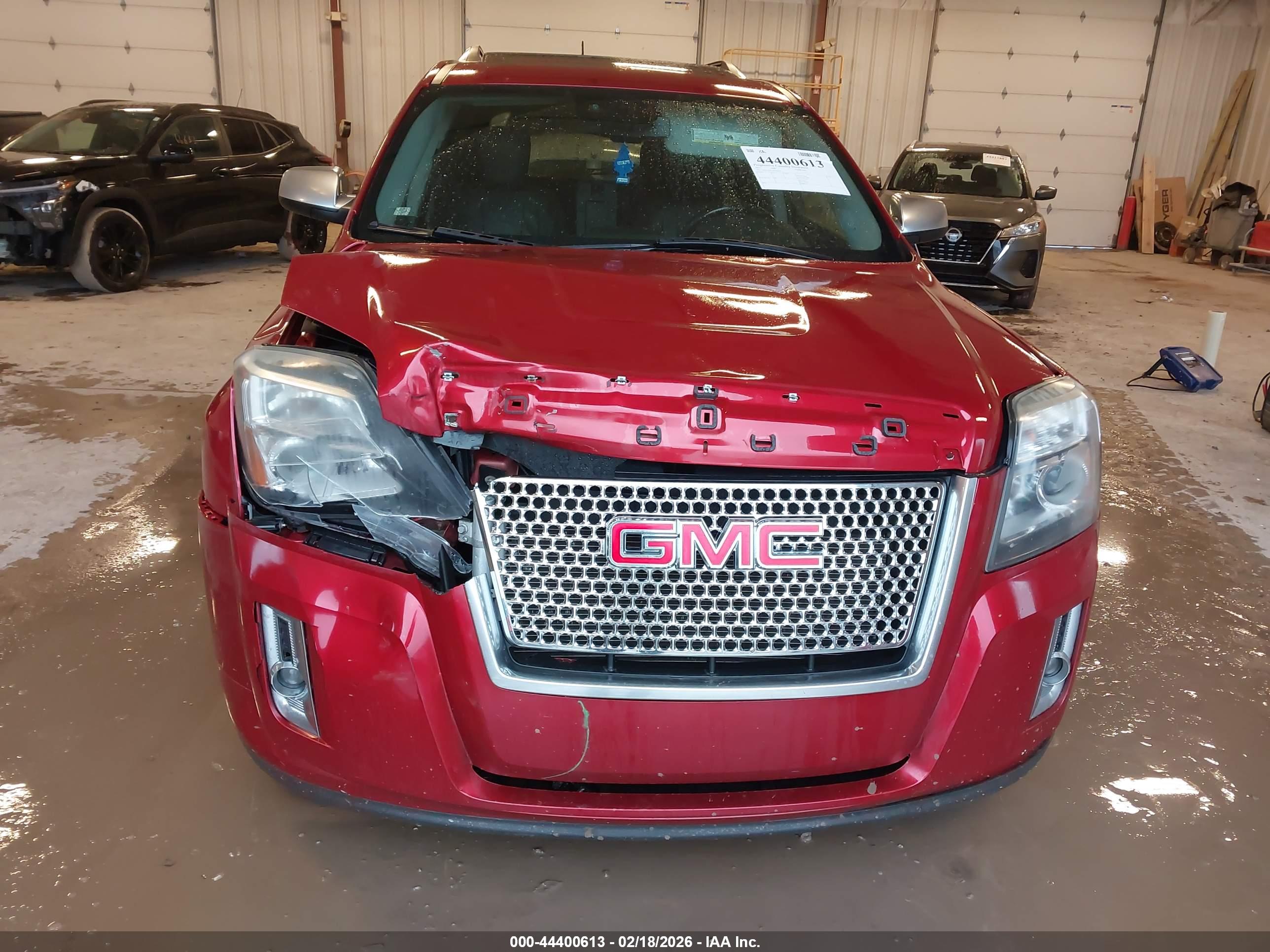 GMC TERRAIN image 6