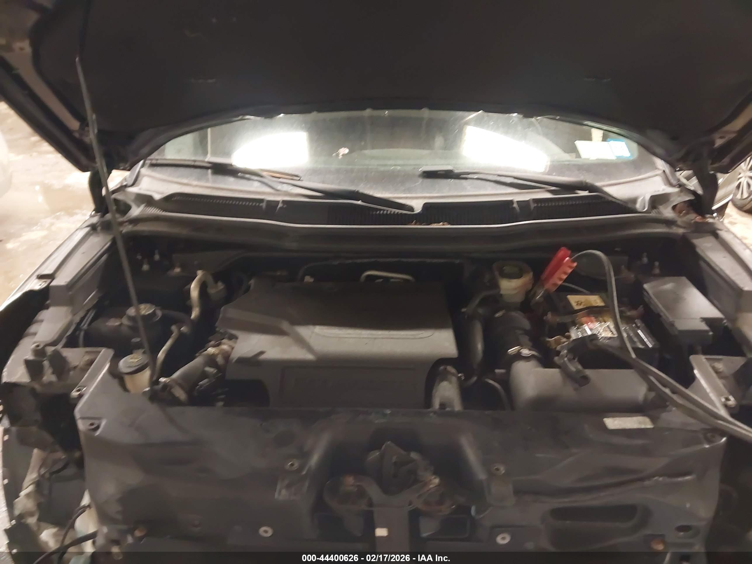 FORD EXPLORER image 10
