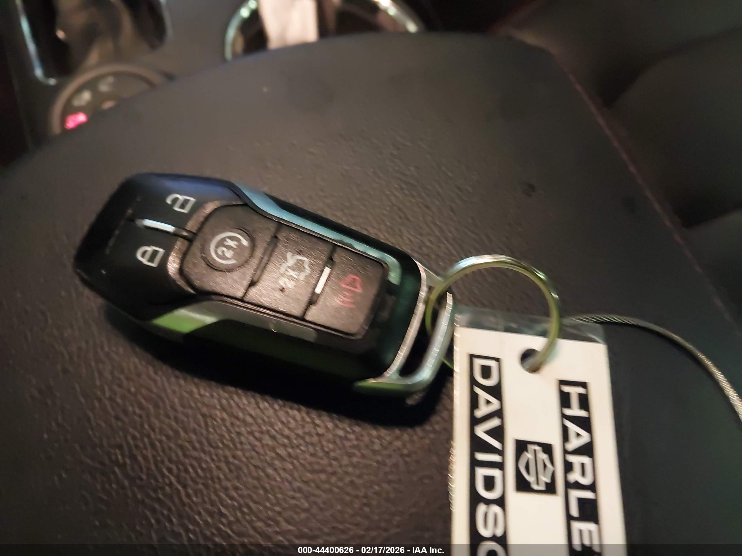 FORD EXPLORER image 11