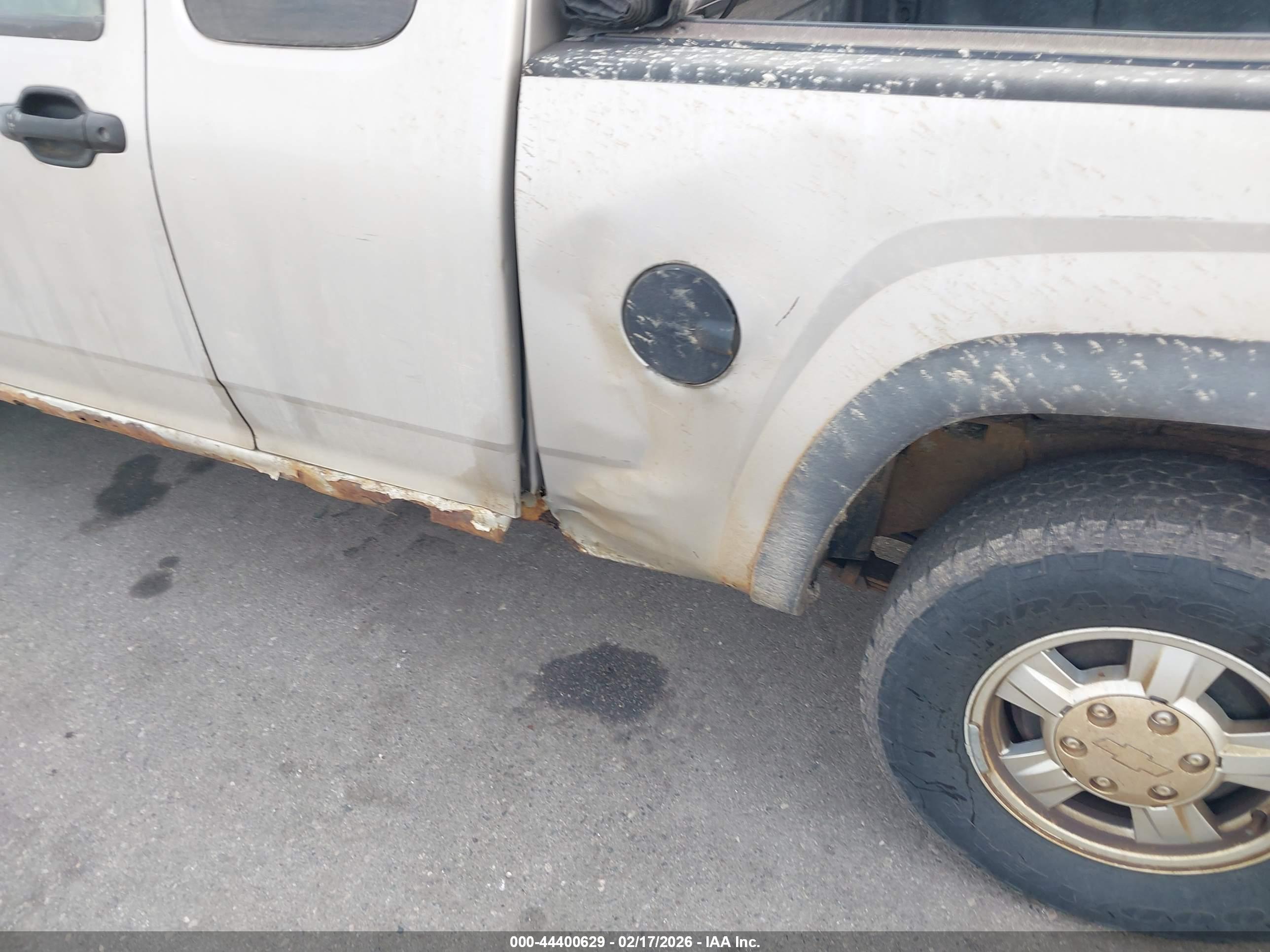 CHEVROLET COLORADO image 6