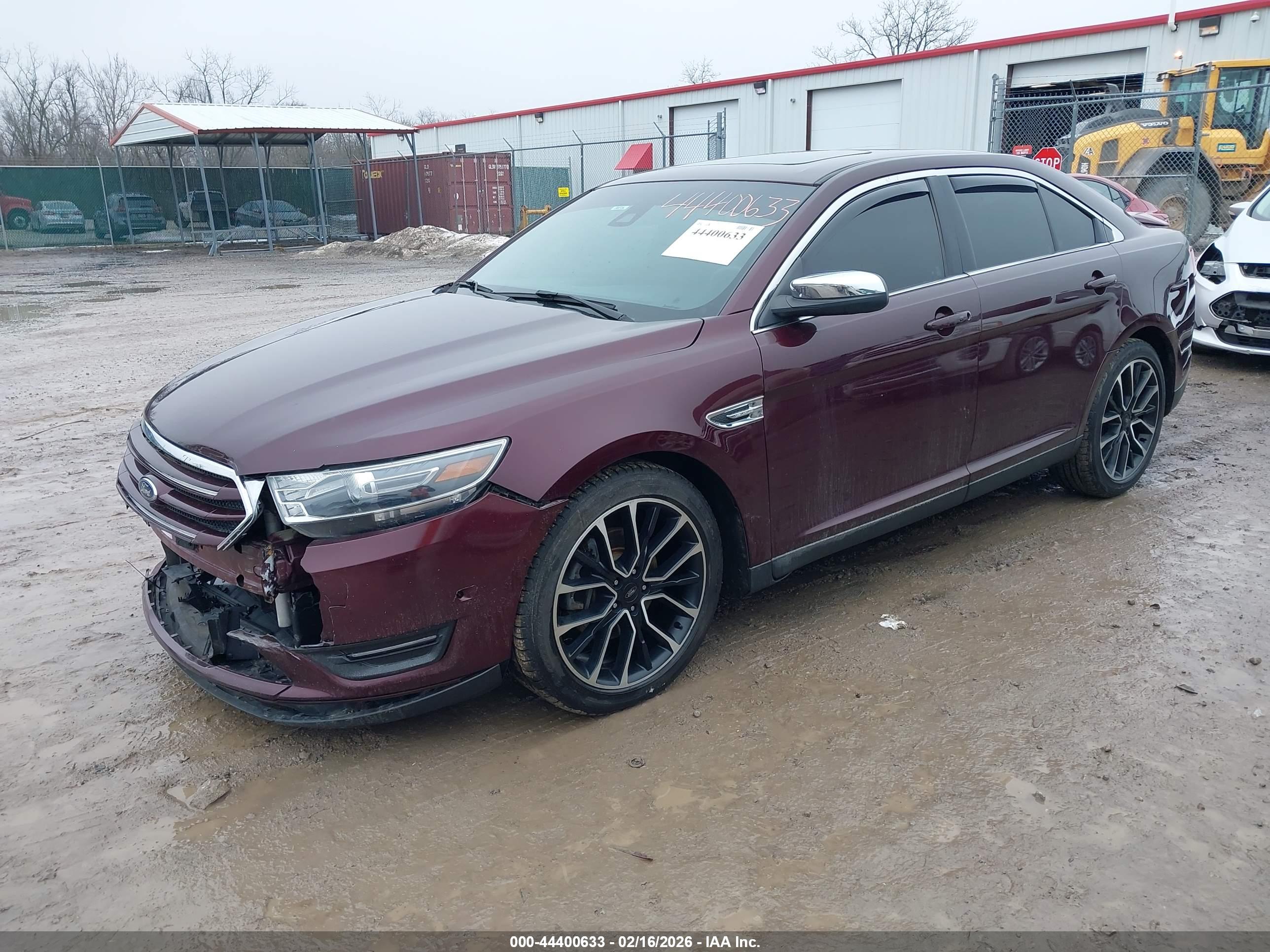 FORD TAURUS image 2