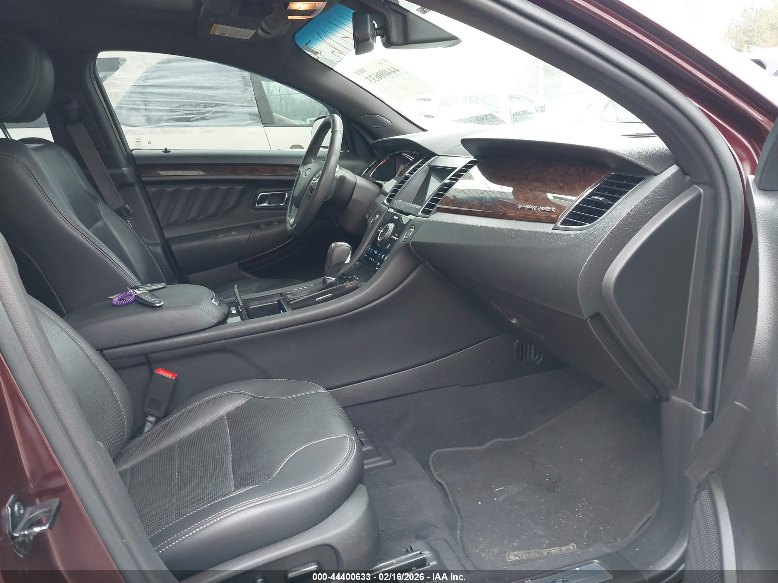 FORD TAURUS image 5