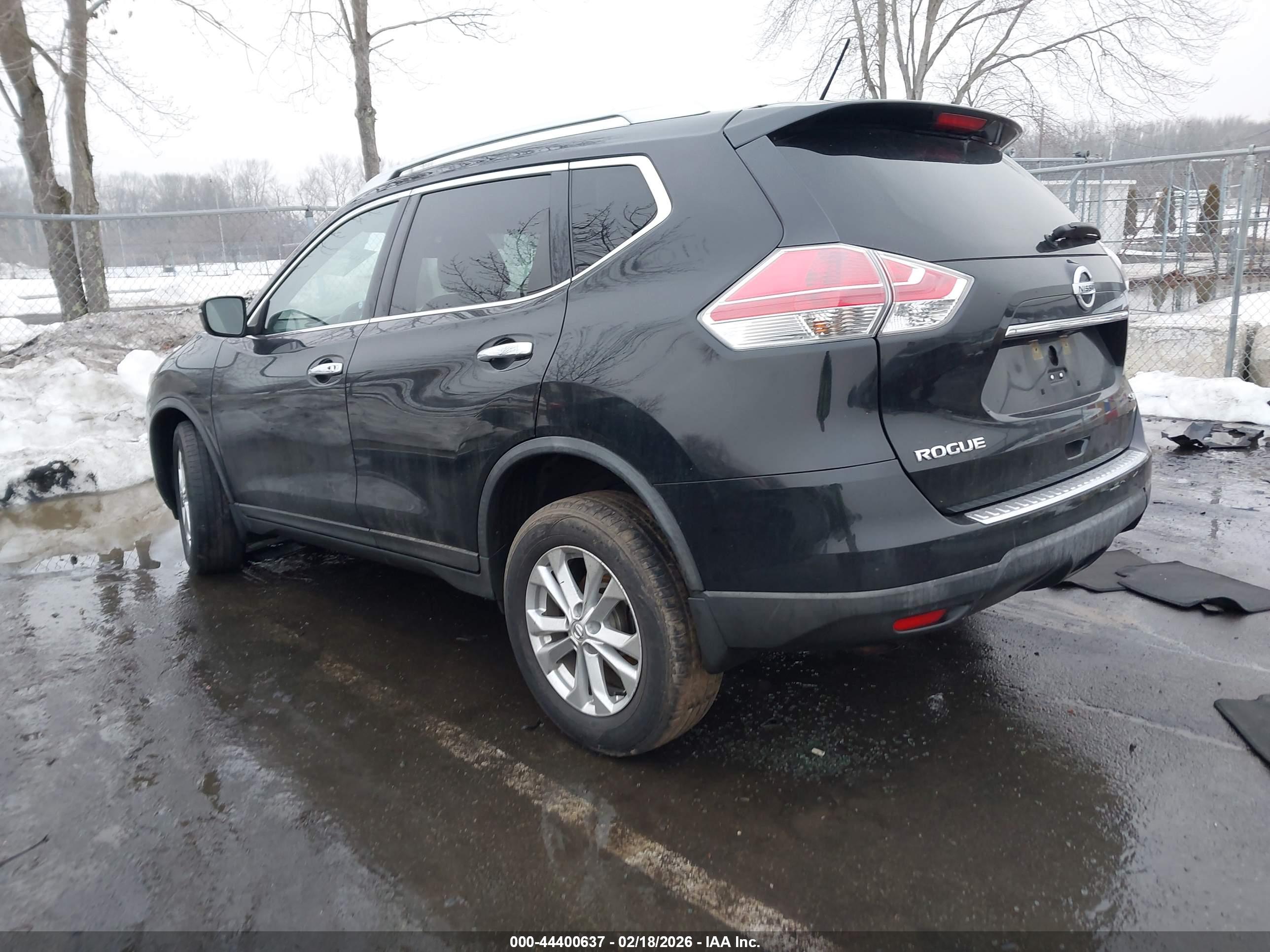NISSAN ROGUE image 3
