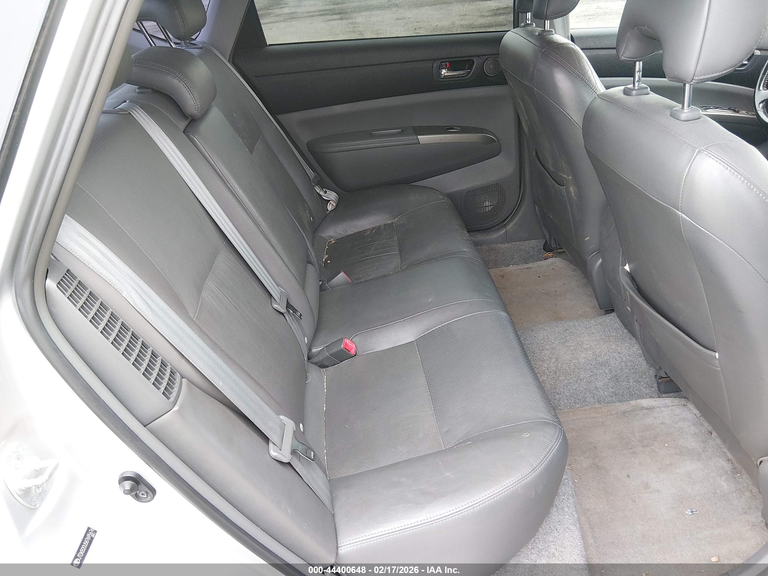 TOYOTA PRIUS image 8