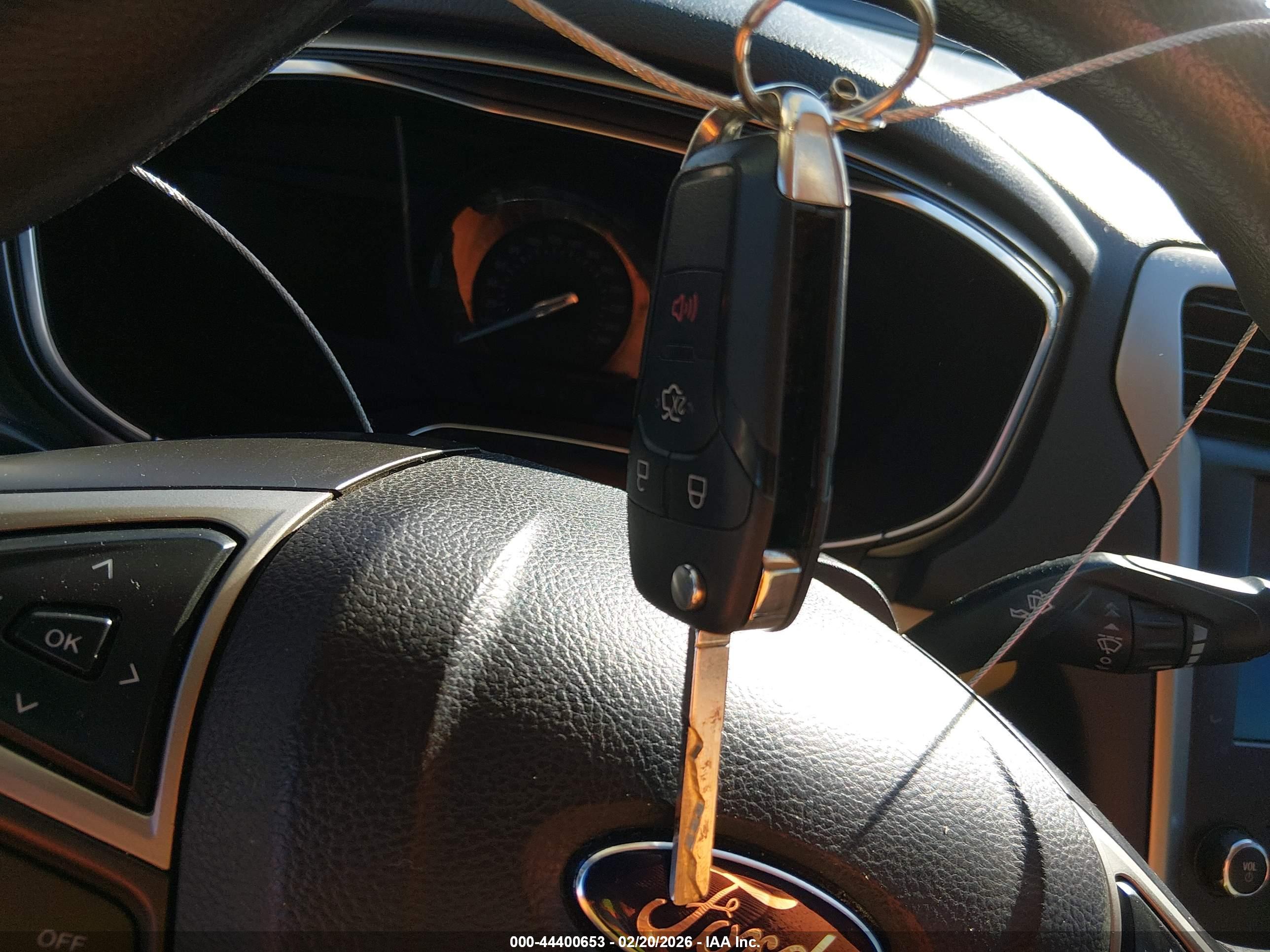 FORD FUSION image 11