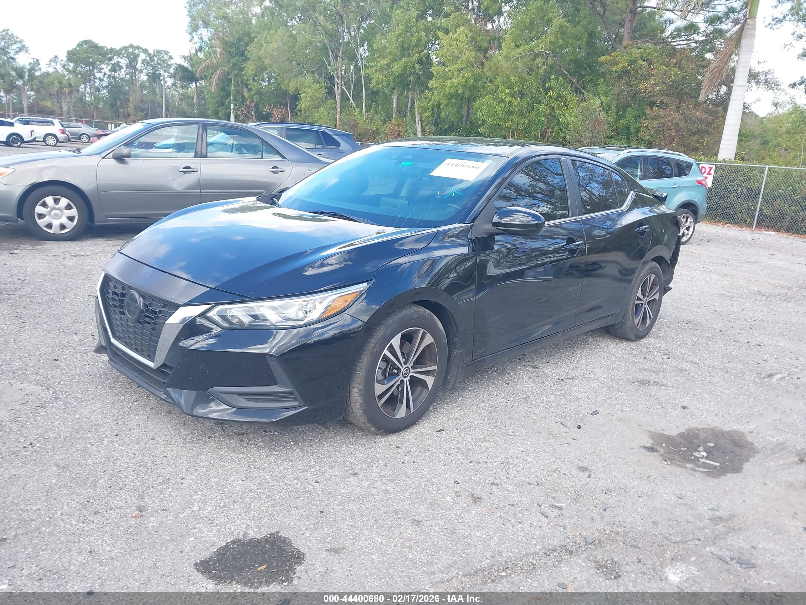 NISSAN SENTRA image 2