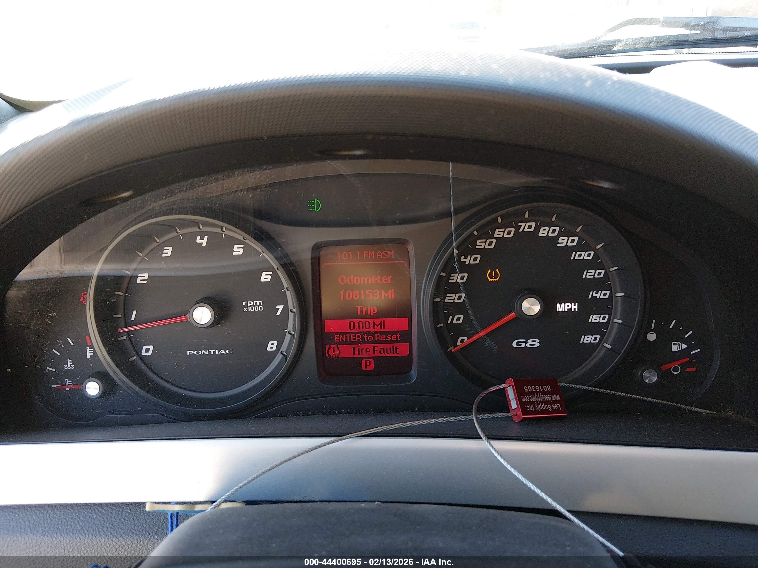 PONTIAC G8 image 7