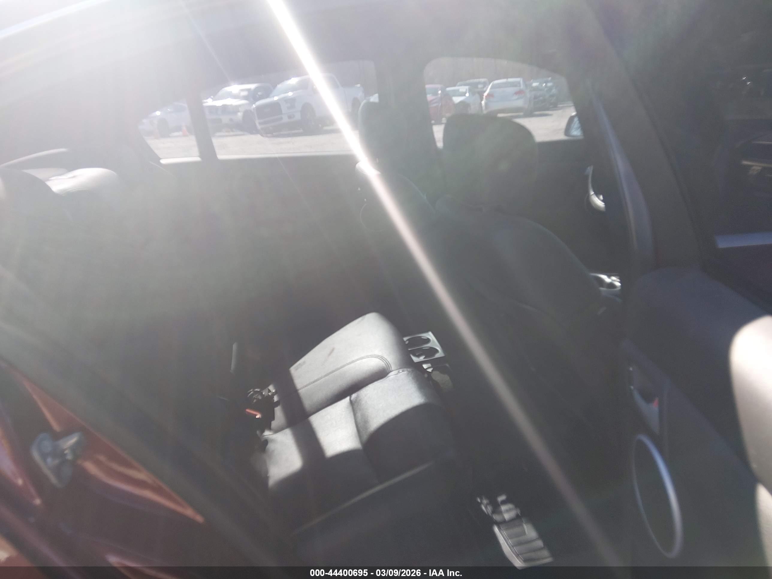 PONTIAC G8 image 8