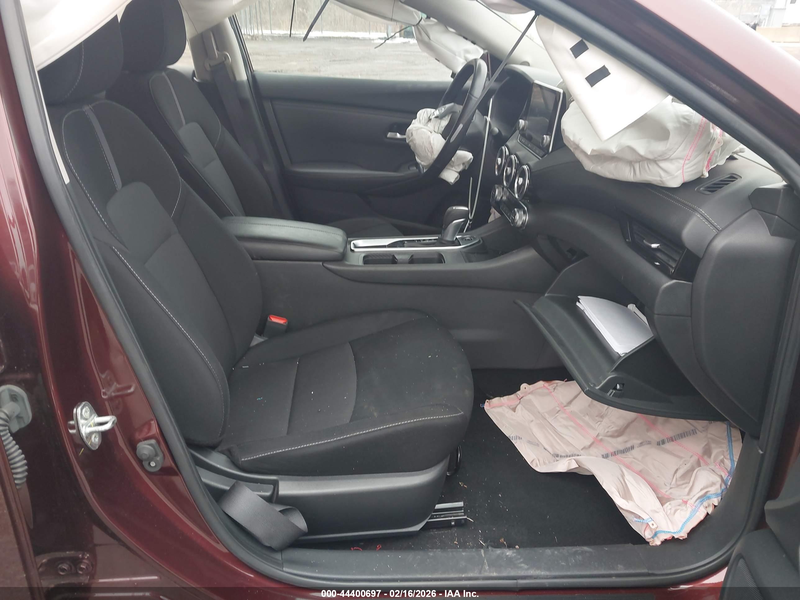 NISSAN SENTRA image 5