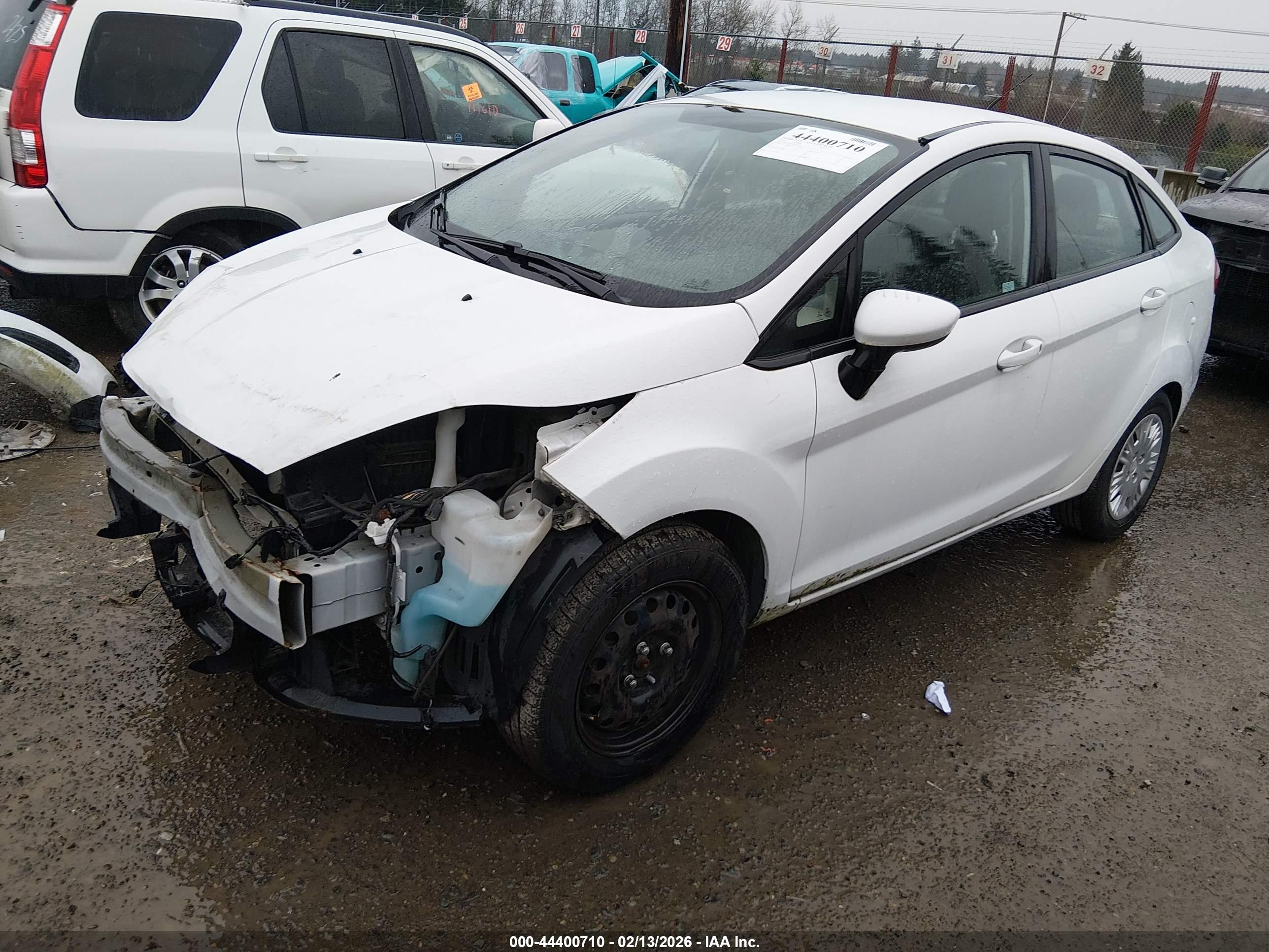 FORD FIESTA image 2