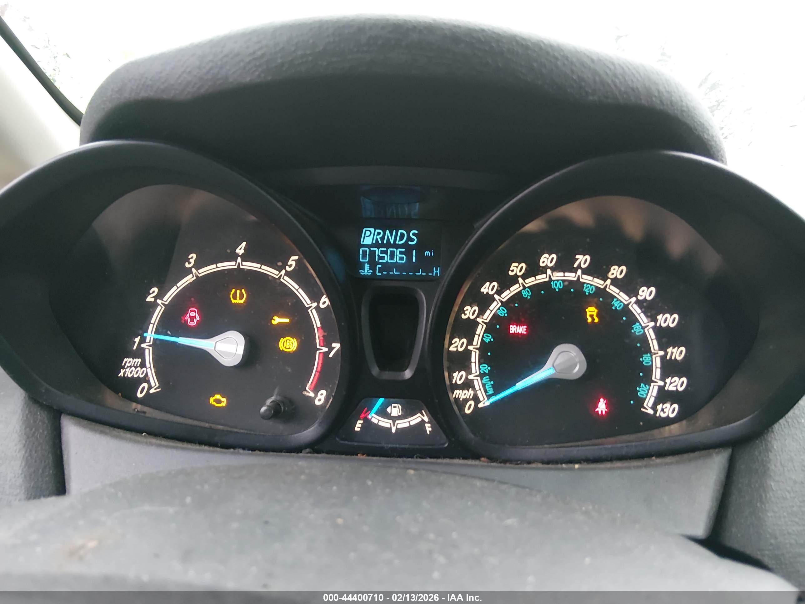 FORD FIESTA image 7