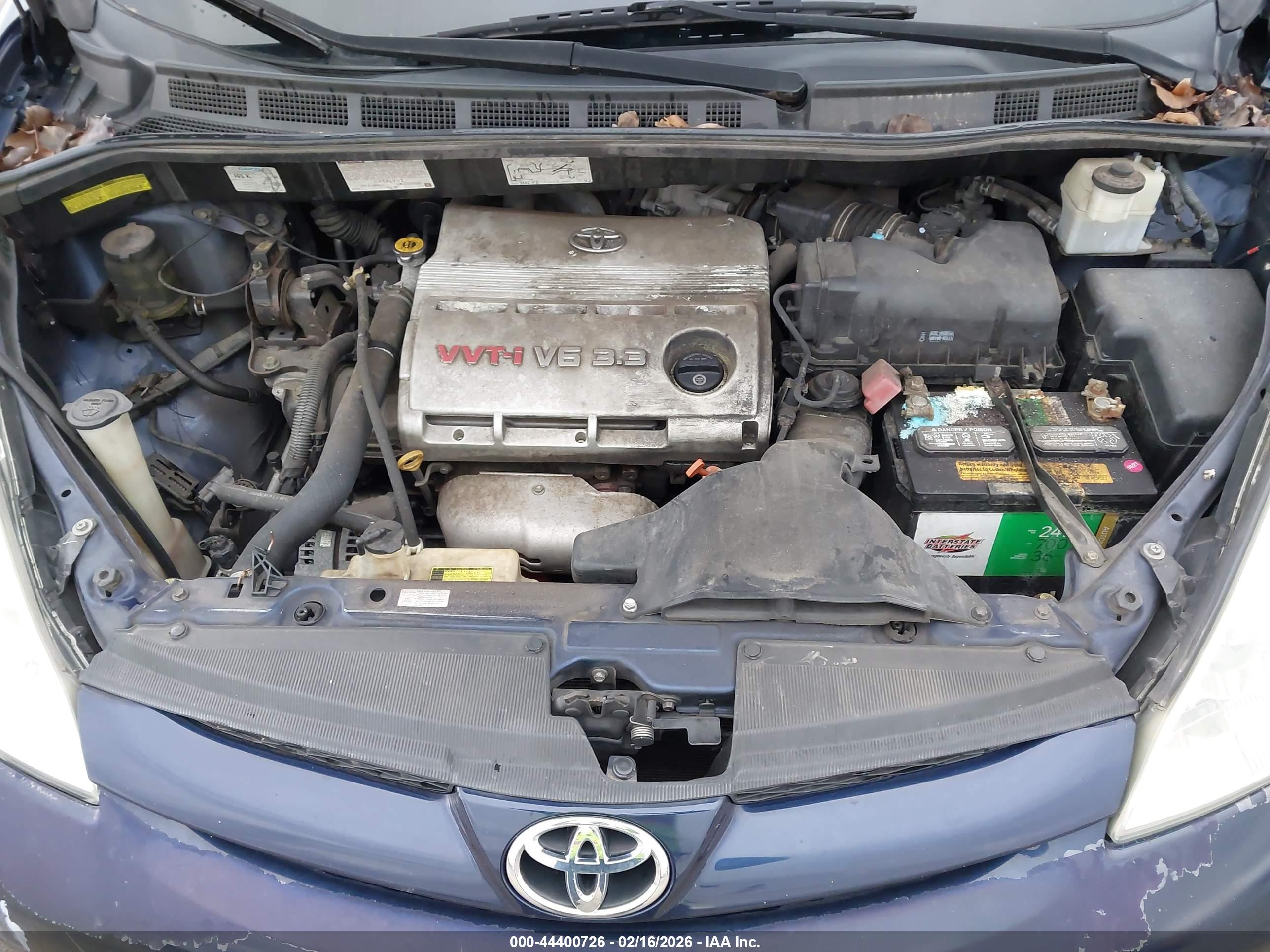 TOYOTA SIENNA image 10