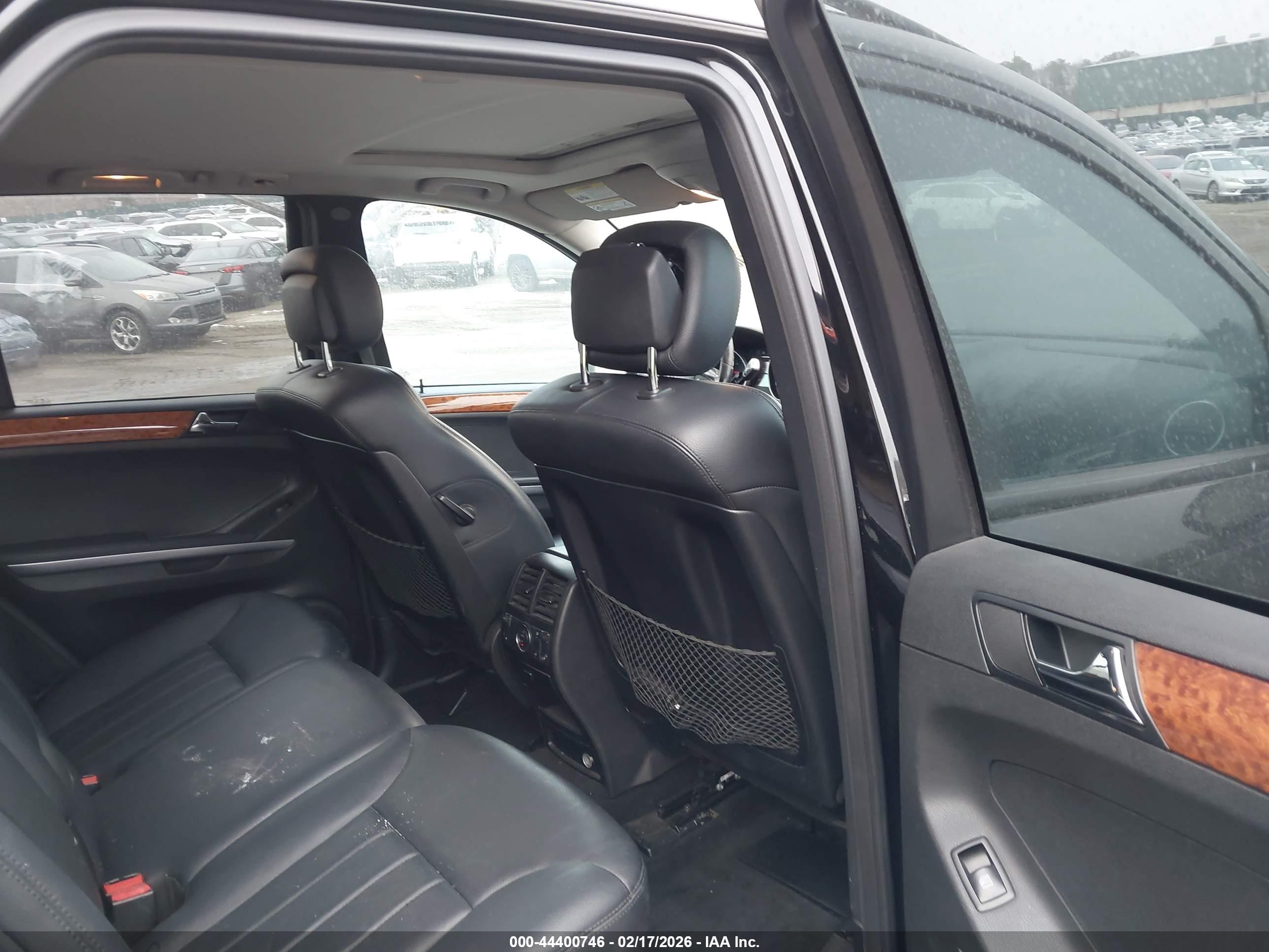 MERCEDES-BENZ ML image 8