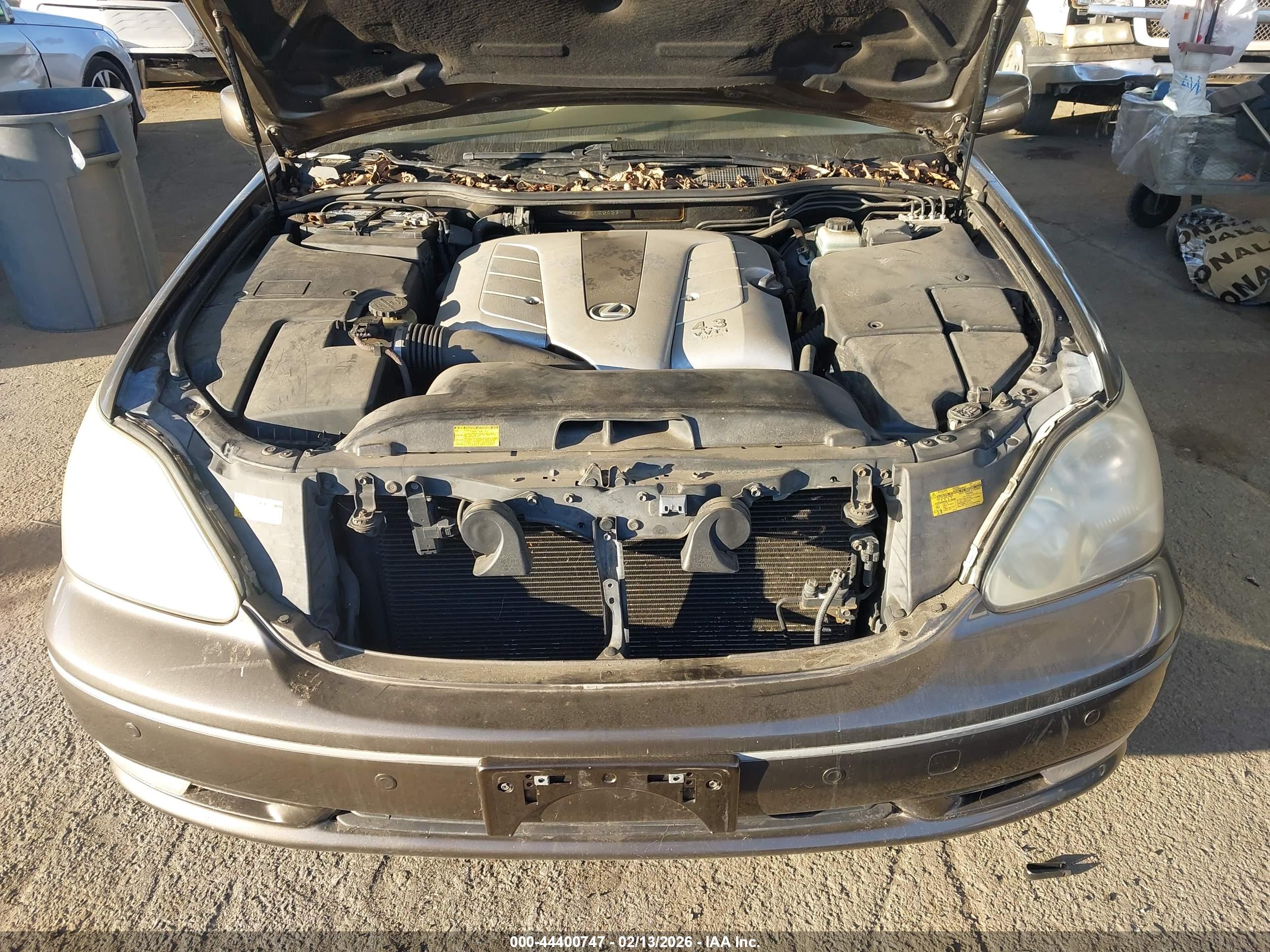 LEXUS LS image 10