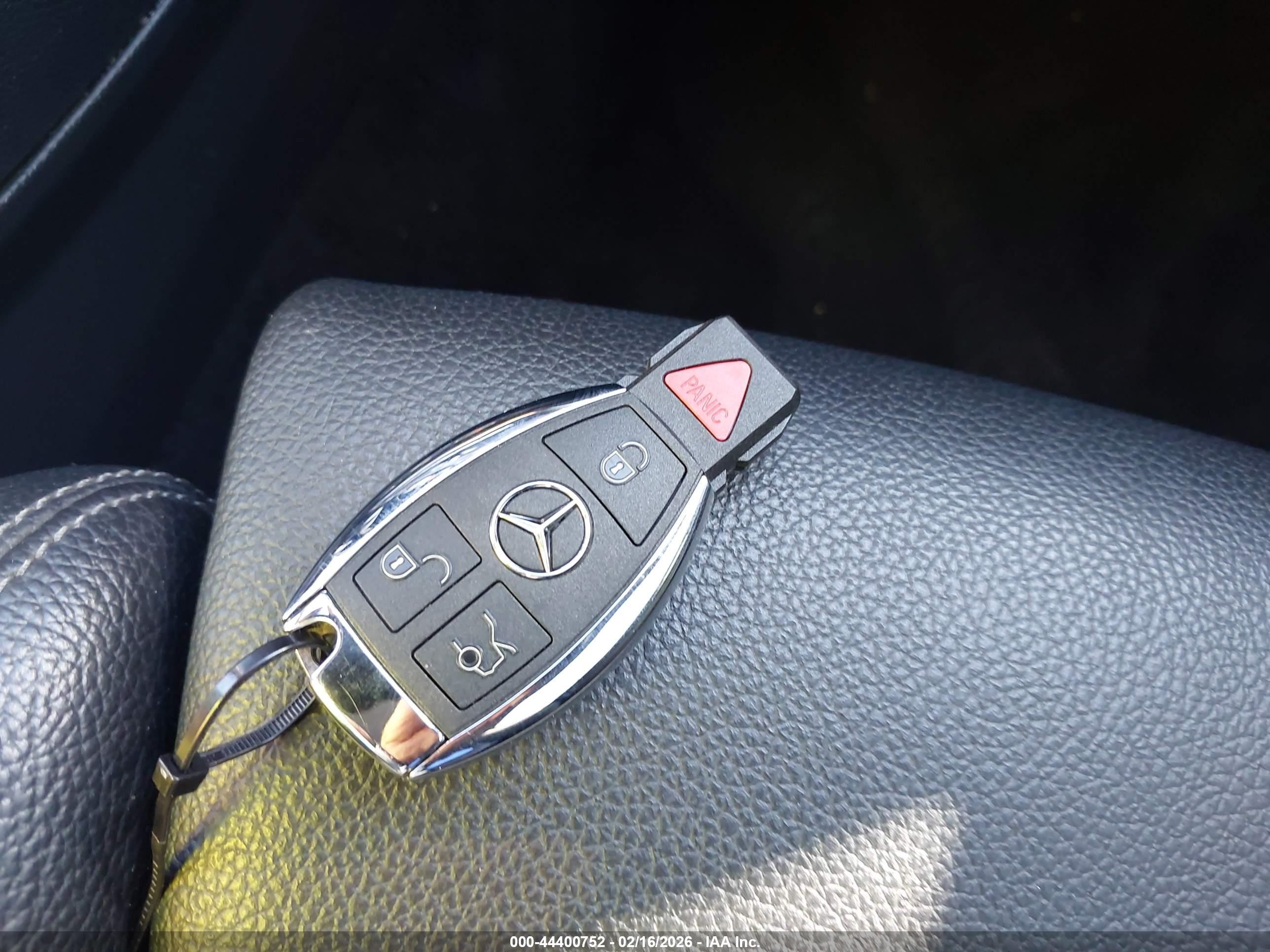 MERCEDES-BENZ CLA image 11