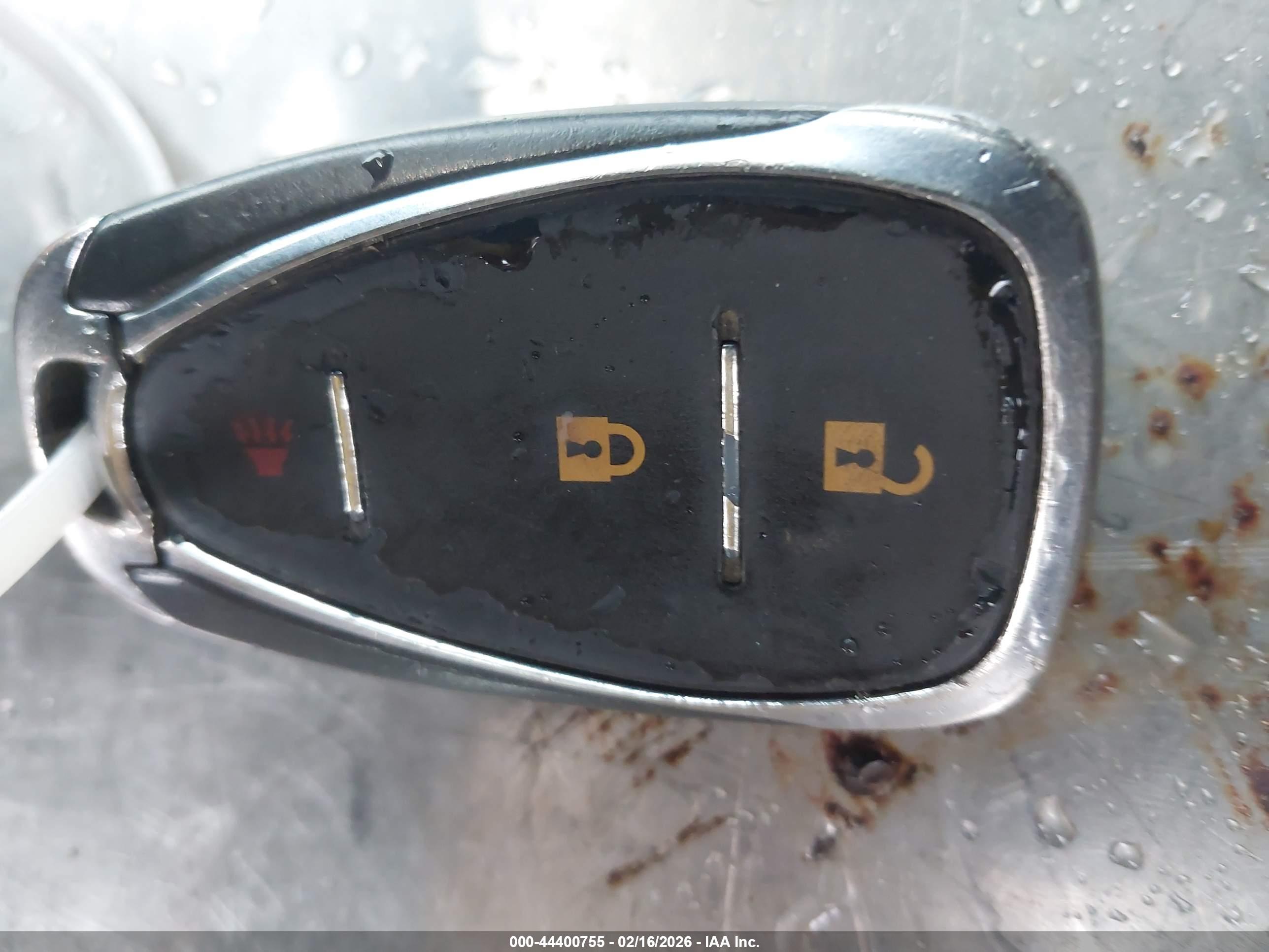 CHEVROLET EQUINOX image 11