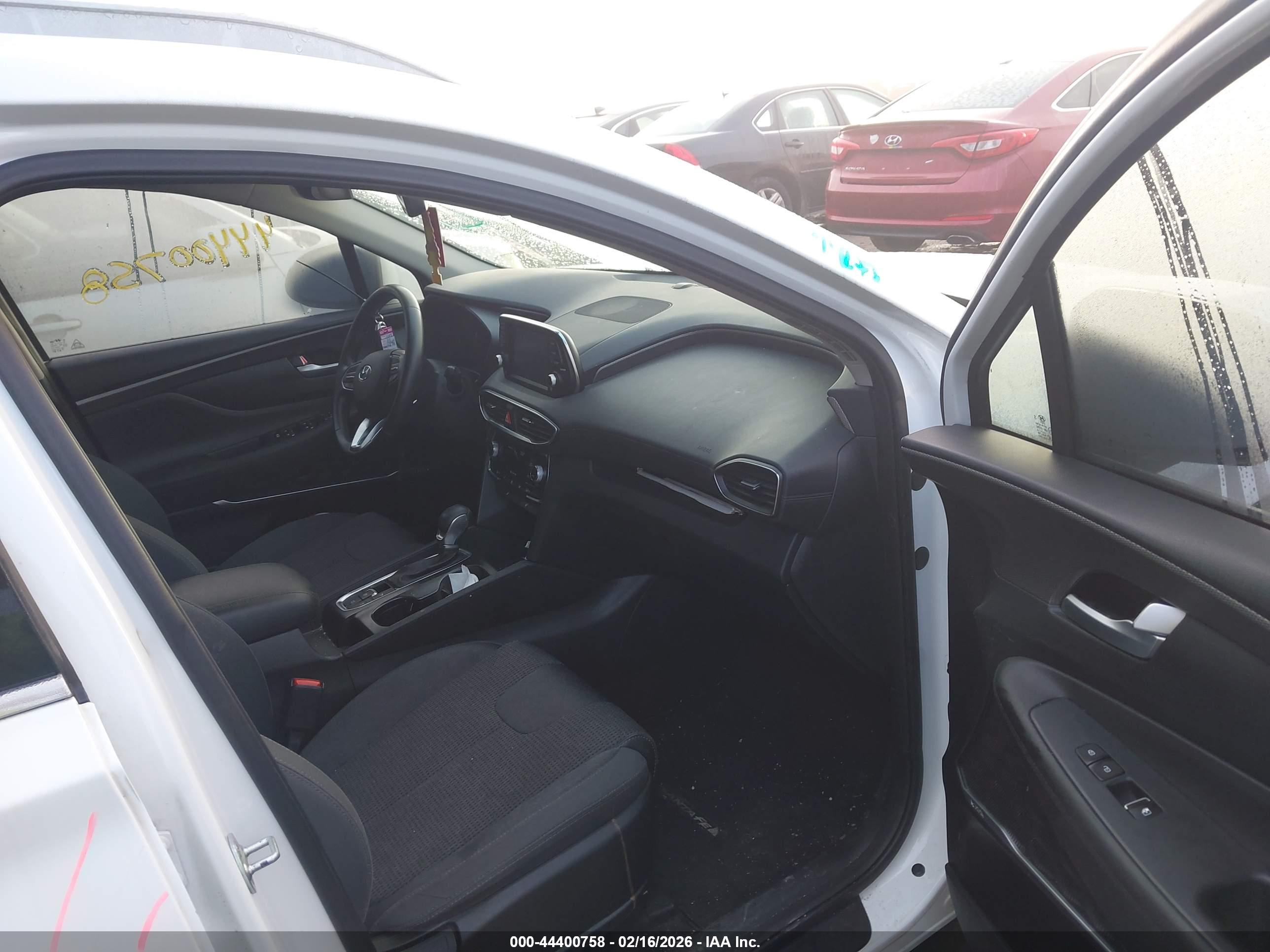 HYUNDAI SANTA image 5