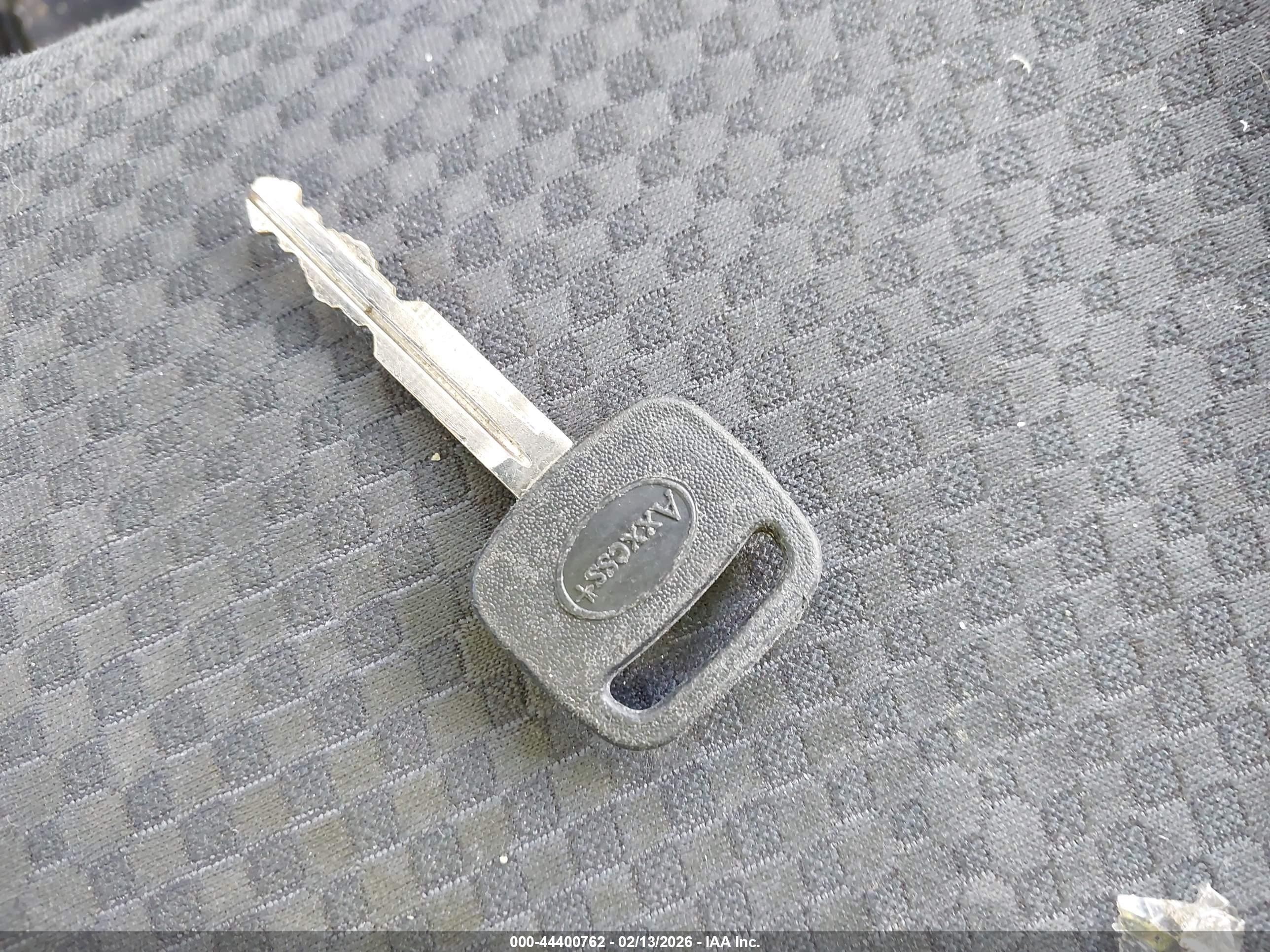TOYOTA YARIS image 11