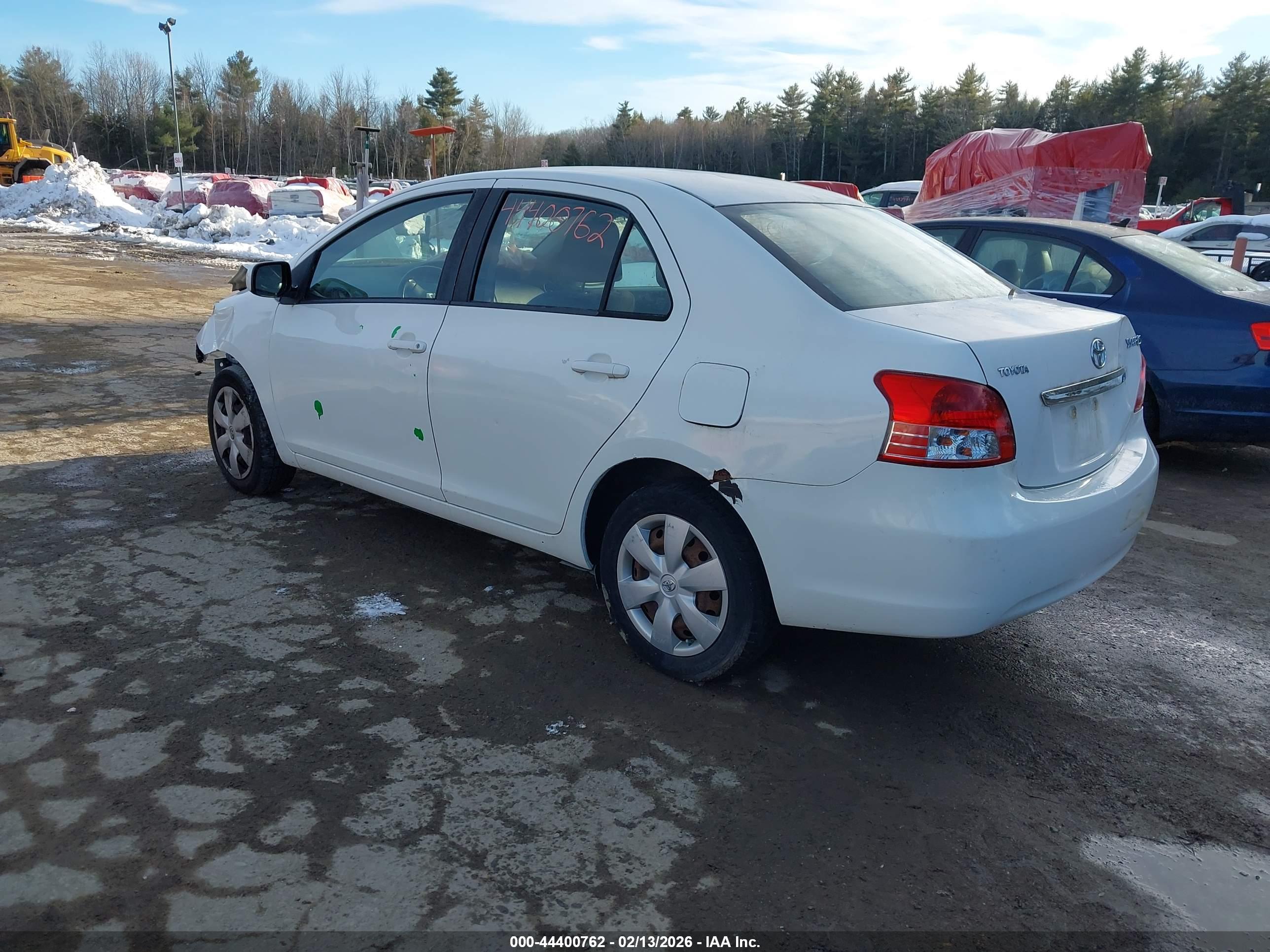TOYOTA YARIS image 3