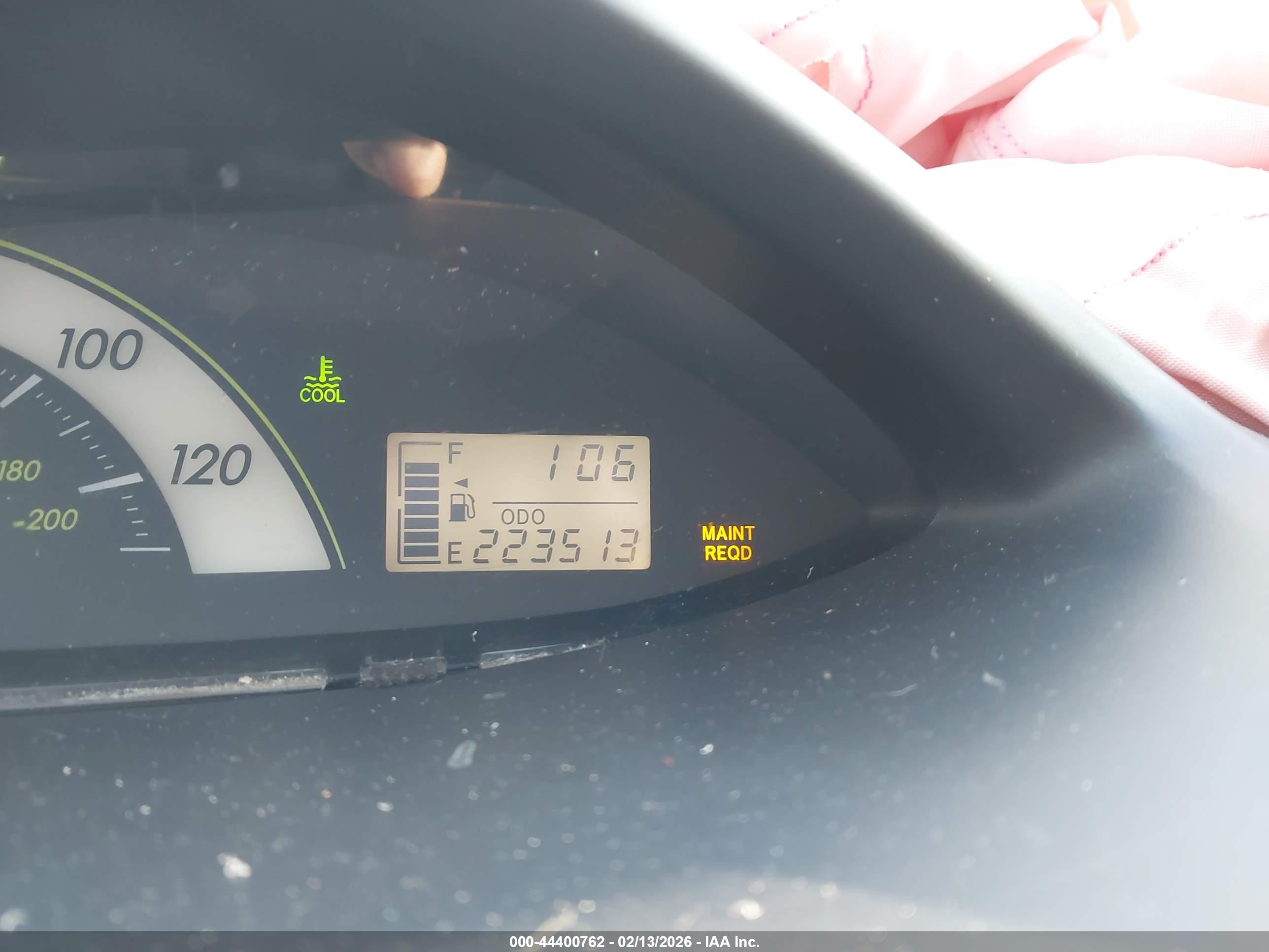 TOYOTA YARIS image 7