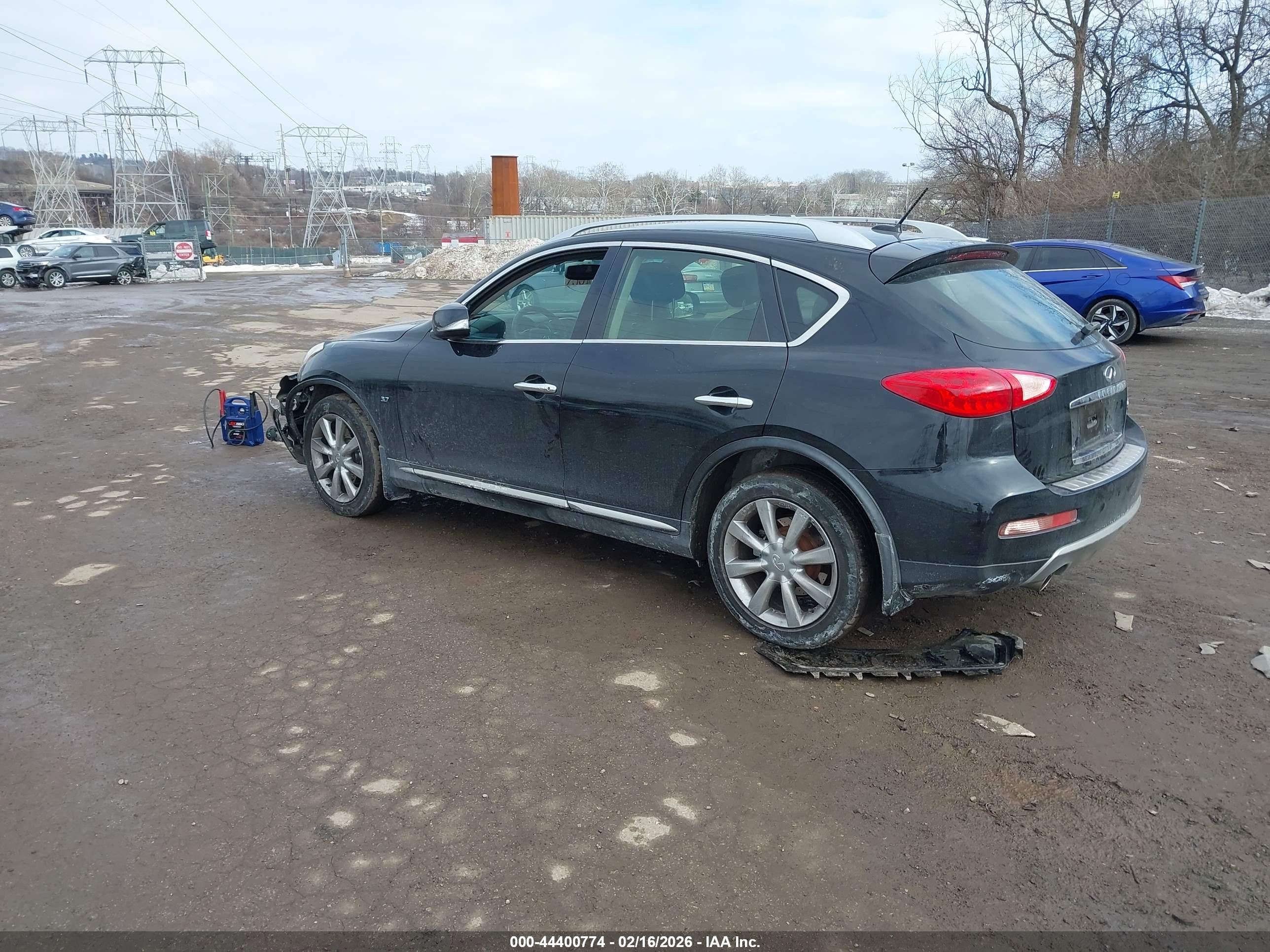 INFINITI QX50 image 3