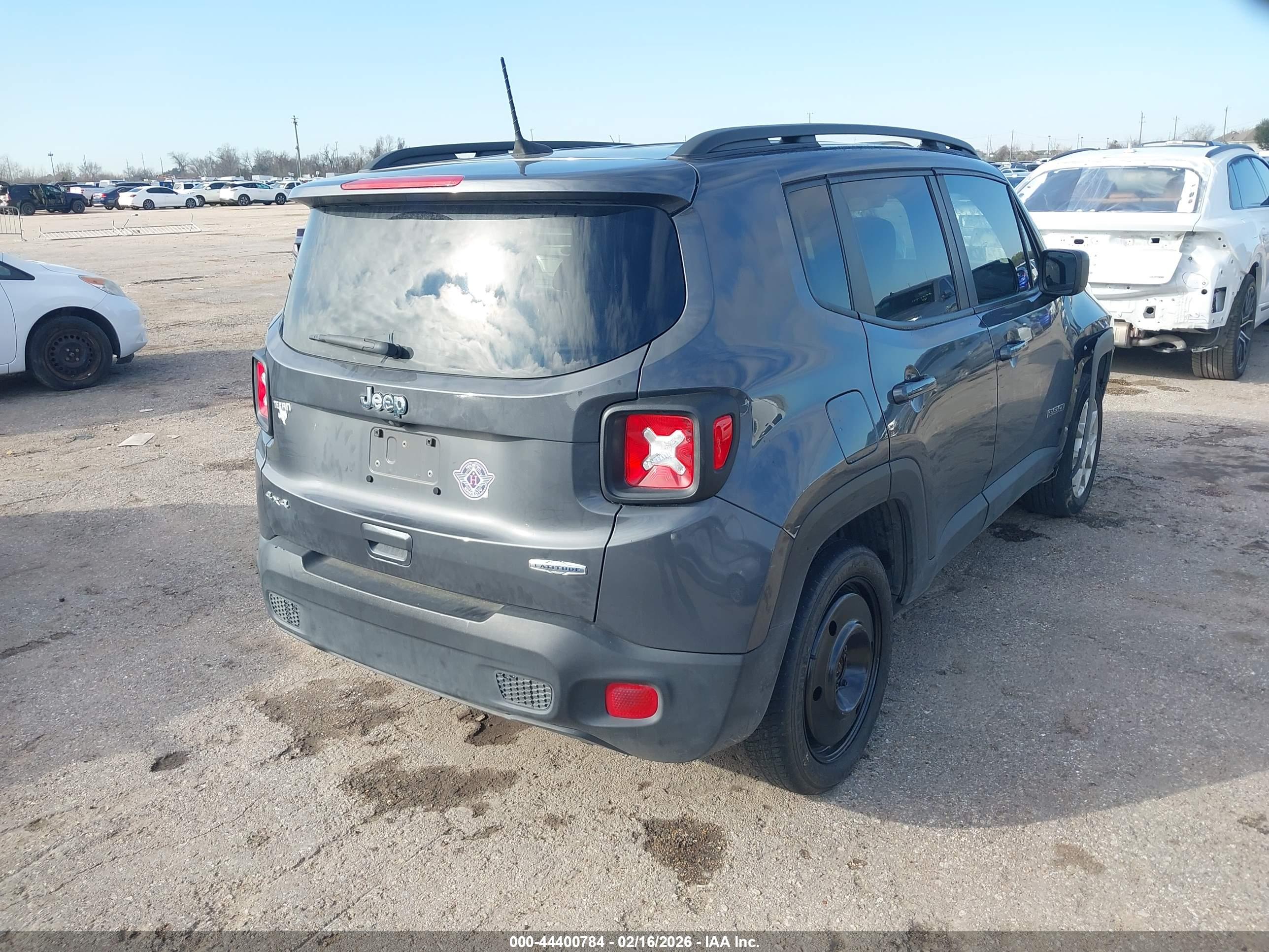 JEEP RENEGADE image 4