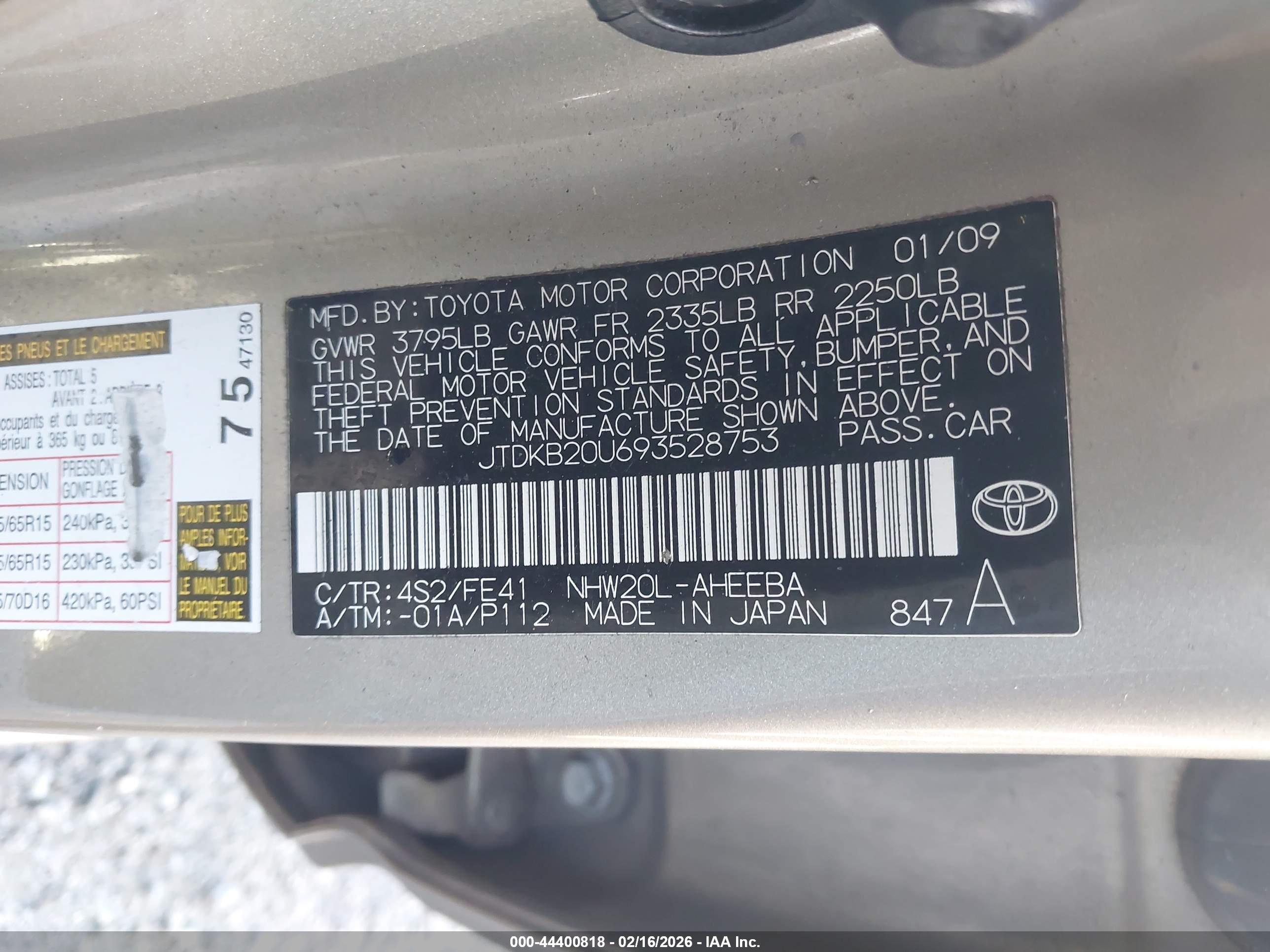 TOYOTA PRIUS image 9