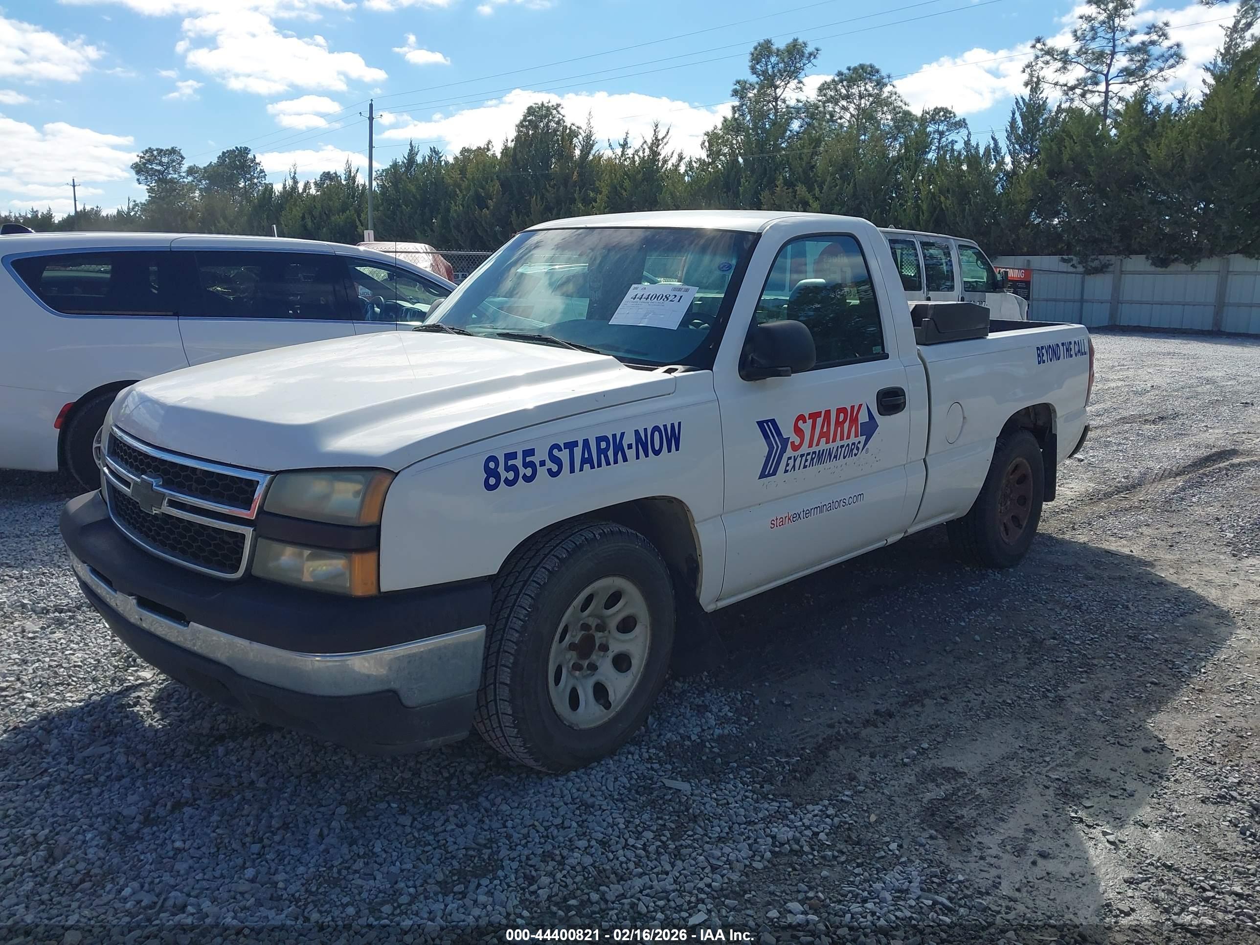 CHEVROLET SILVERADO image 2