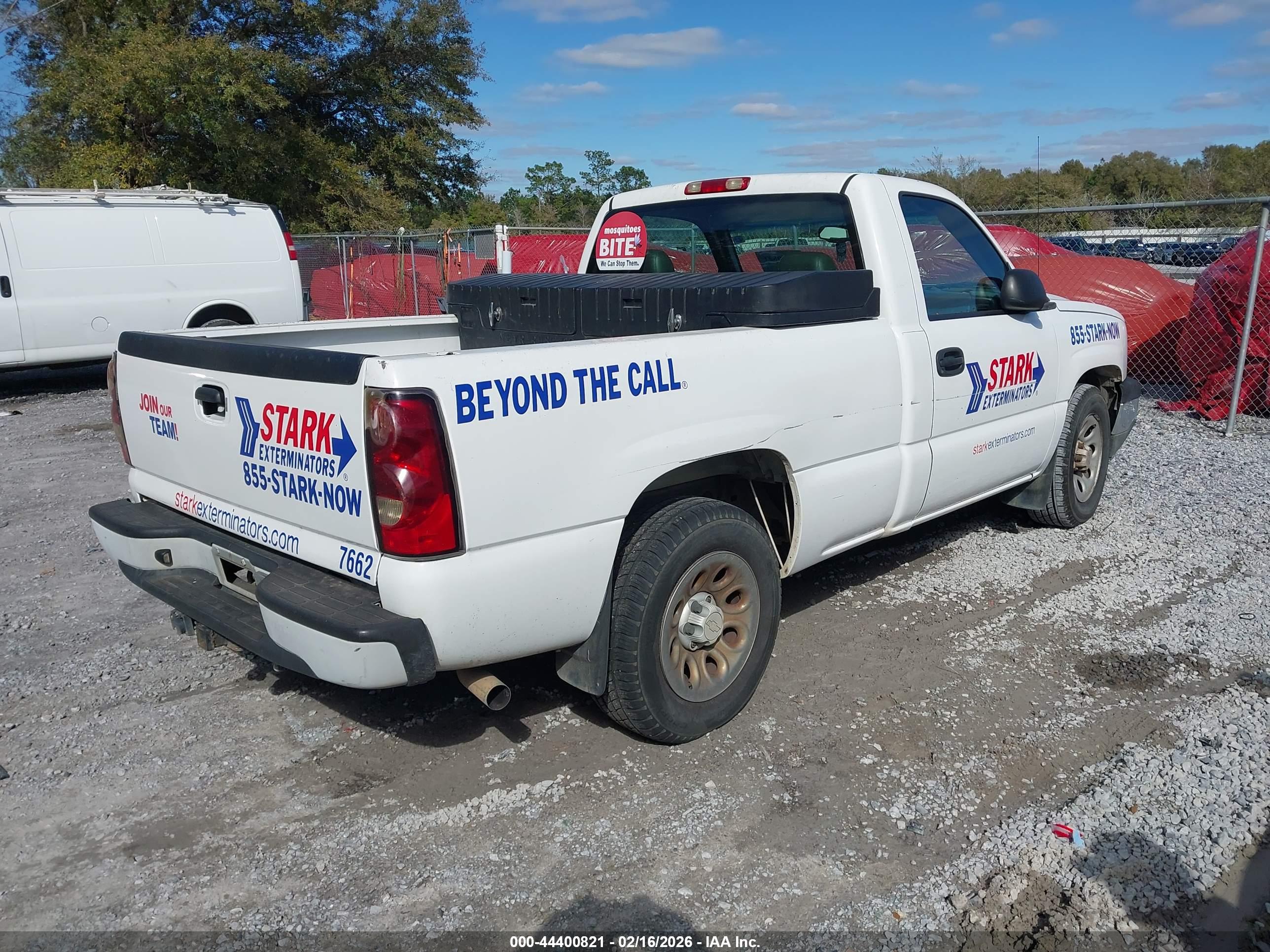 CHEVROLET SILVERADO image 4