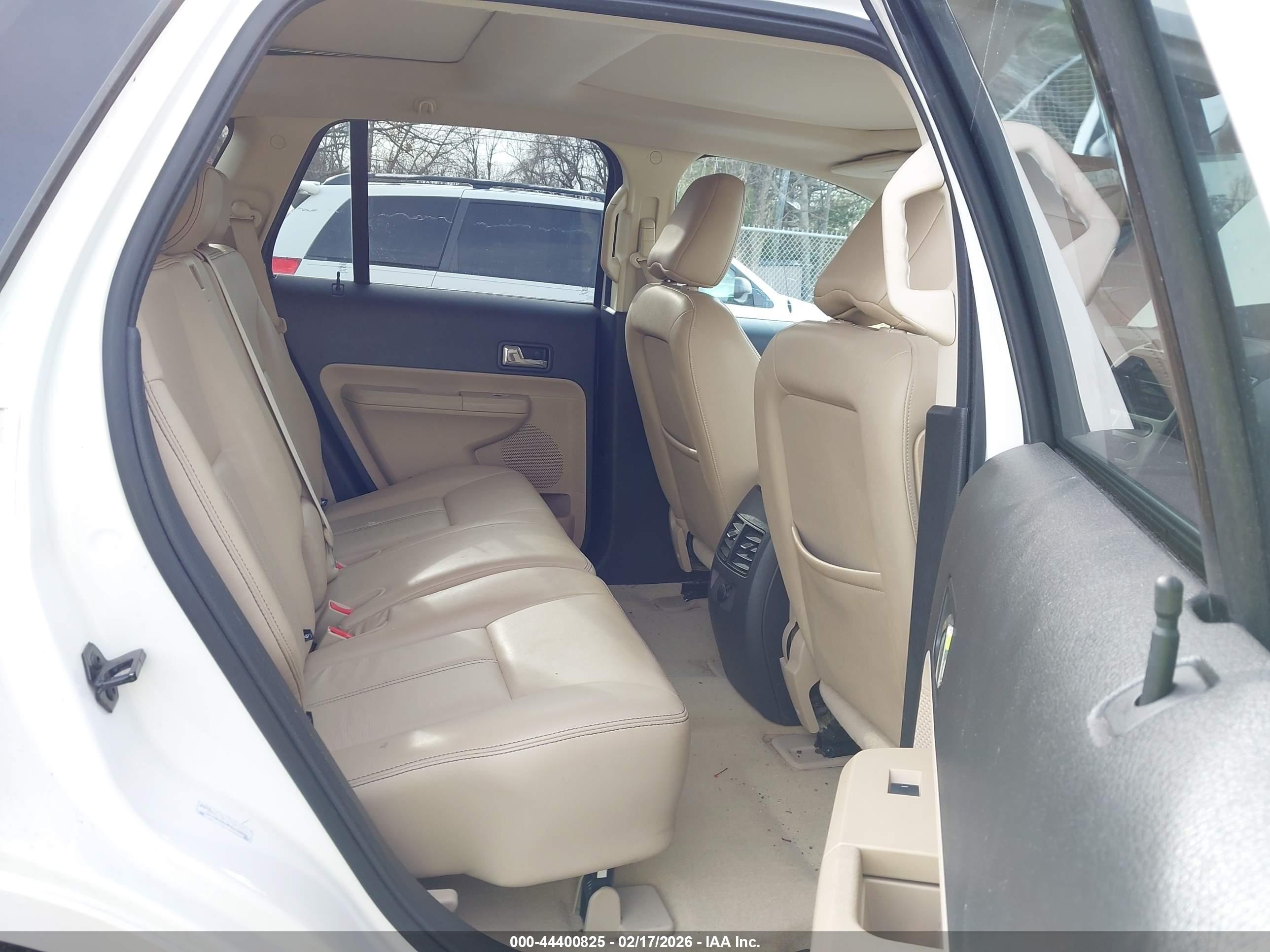 FORD EDGE image 8