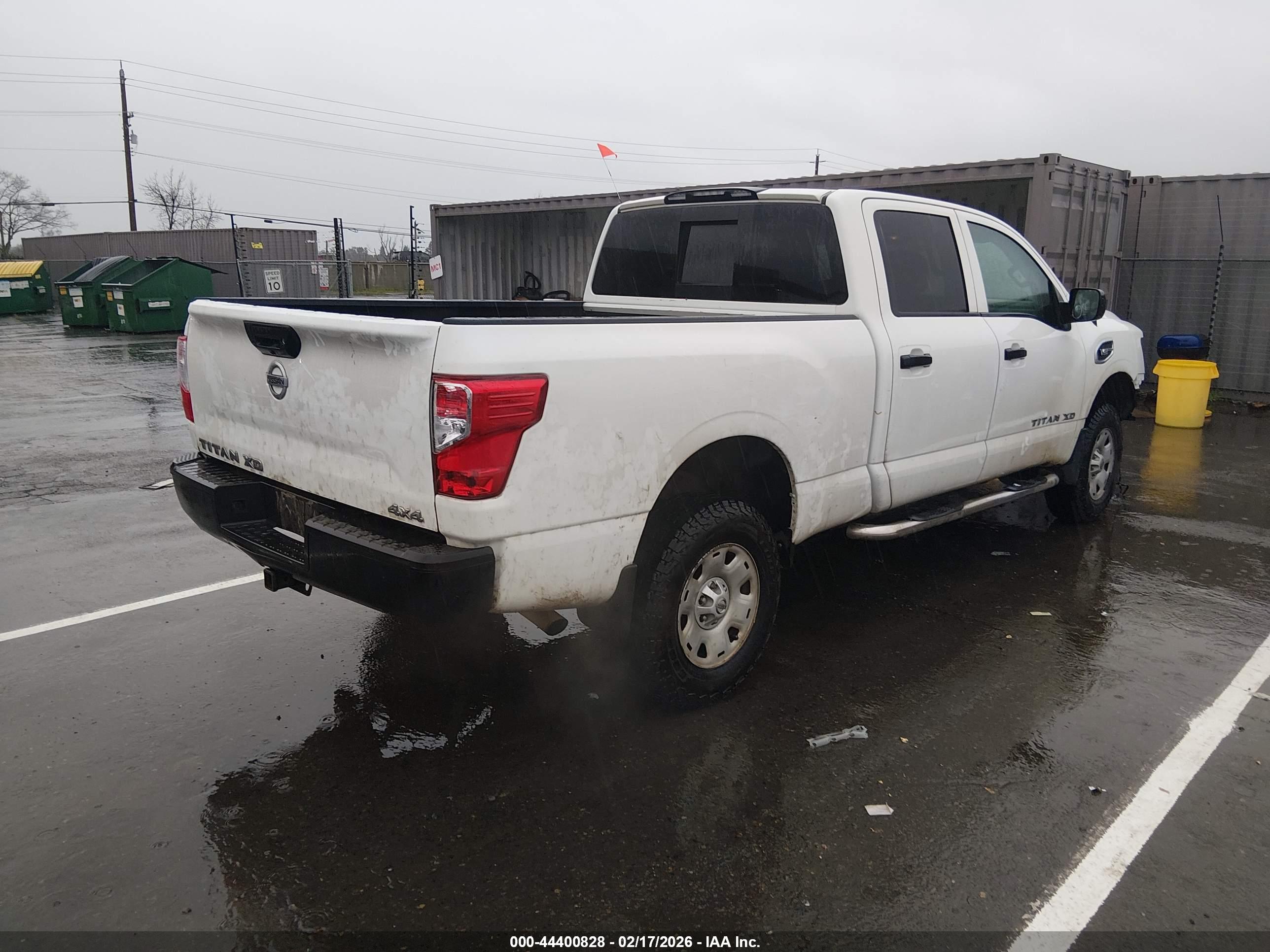 NISSAN TITAN image 4