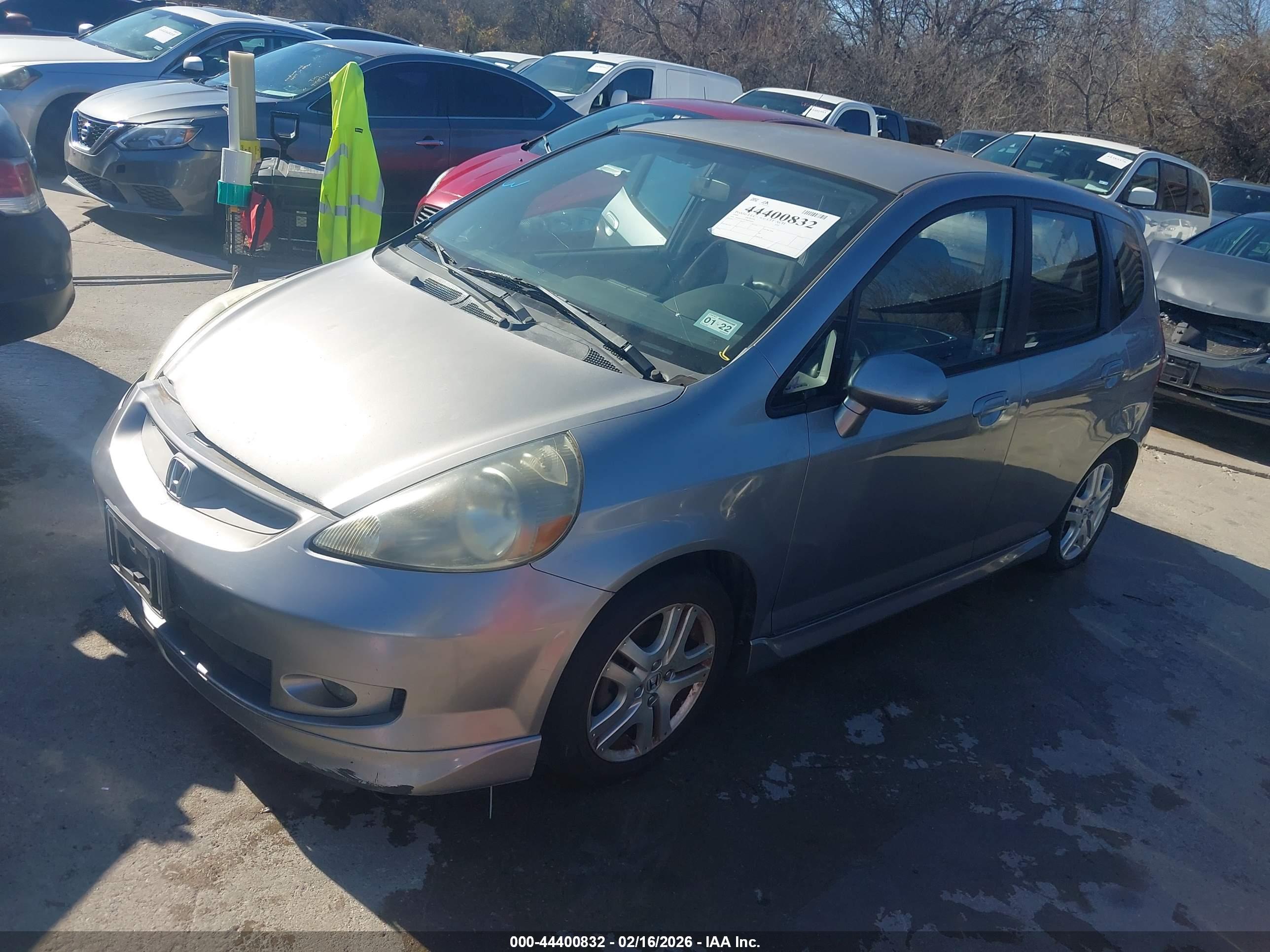 HONDA FIT image 2