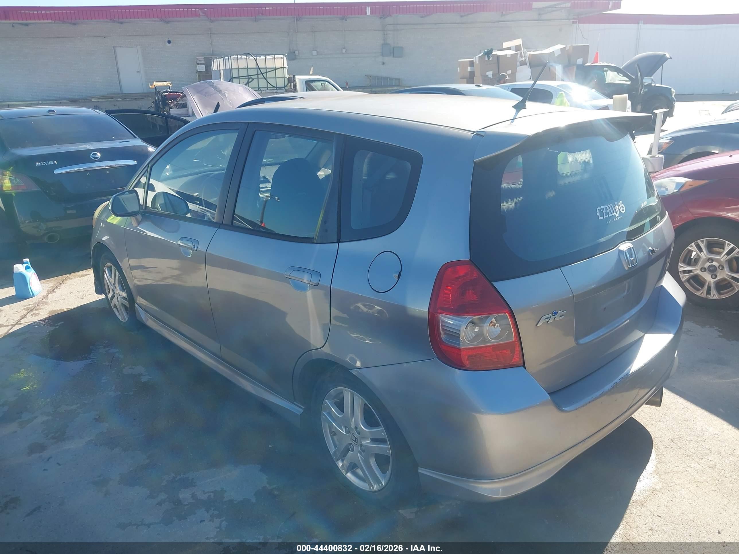 HONDA FIT image 3