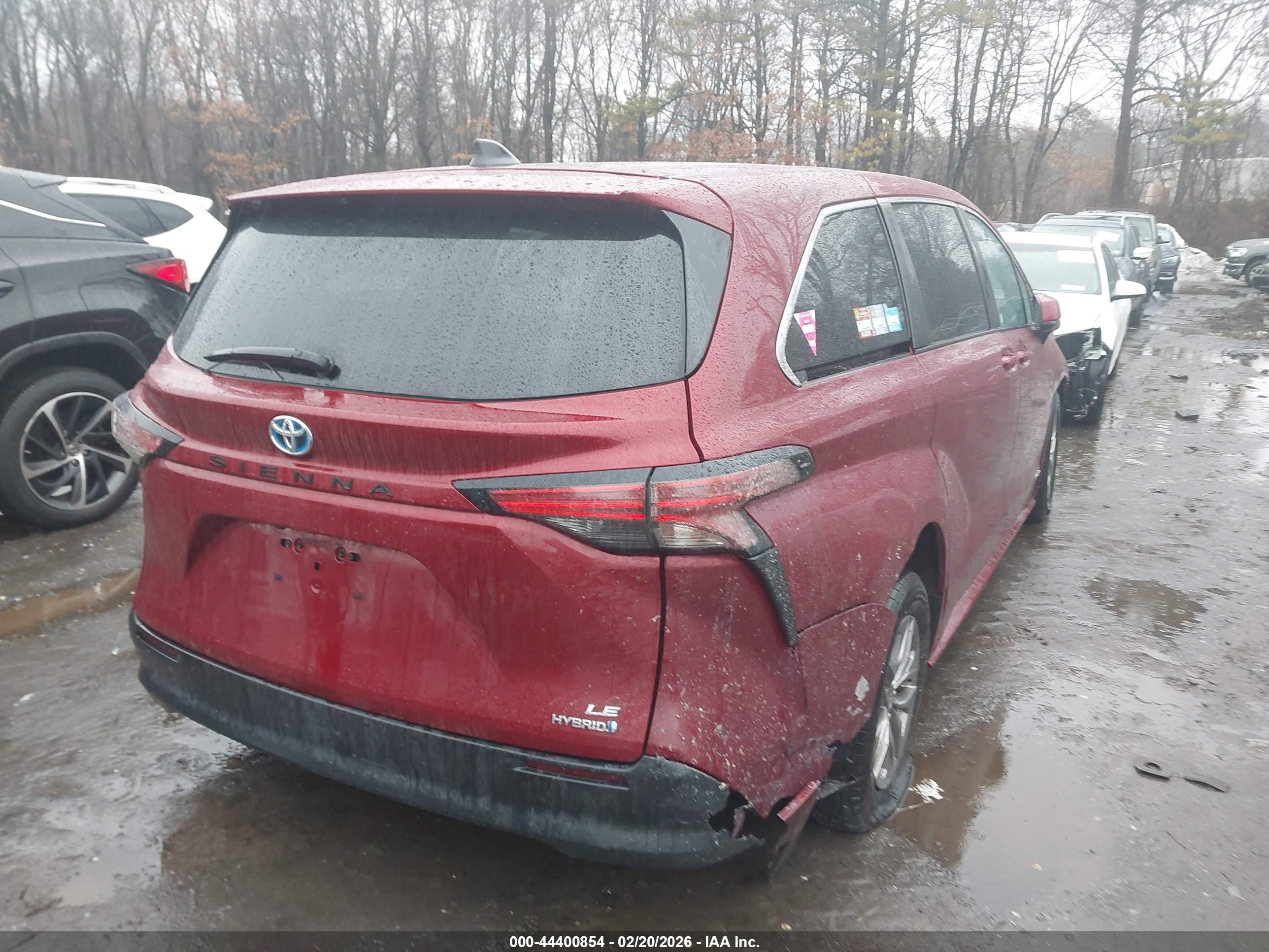 TOYOTA SIENNA image 4