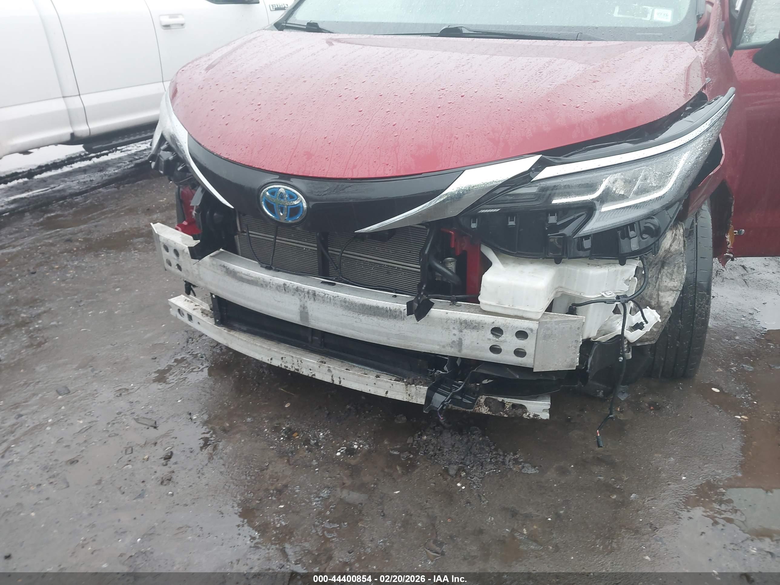 TOYOTA SIENNA image 6