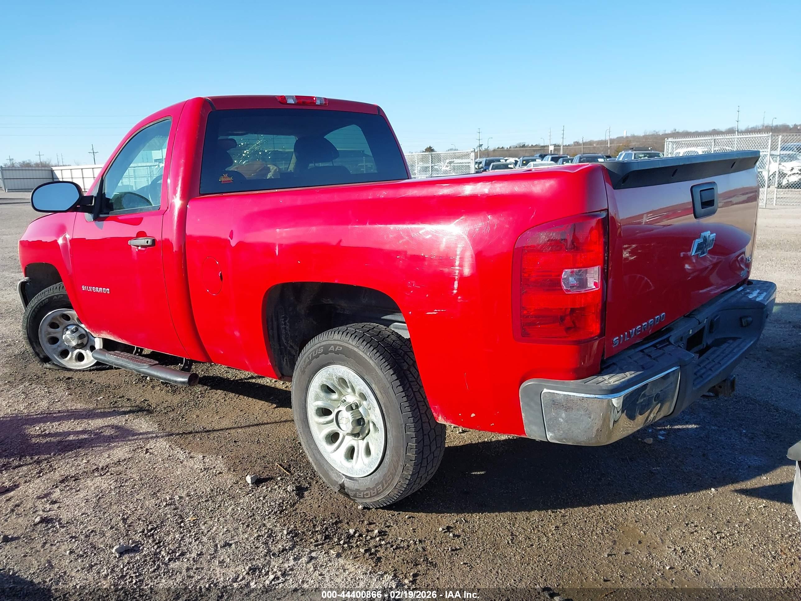 CHEVROLET SILVERADO image 3