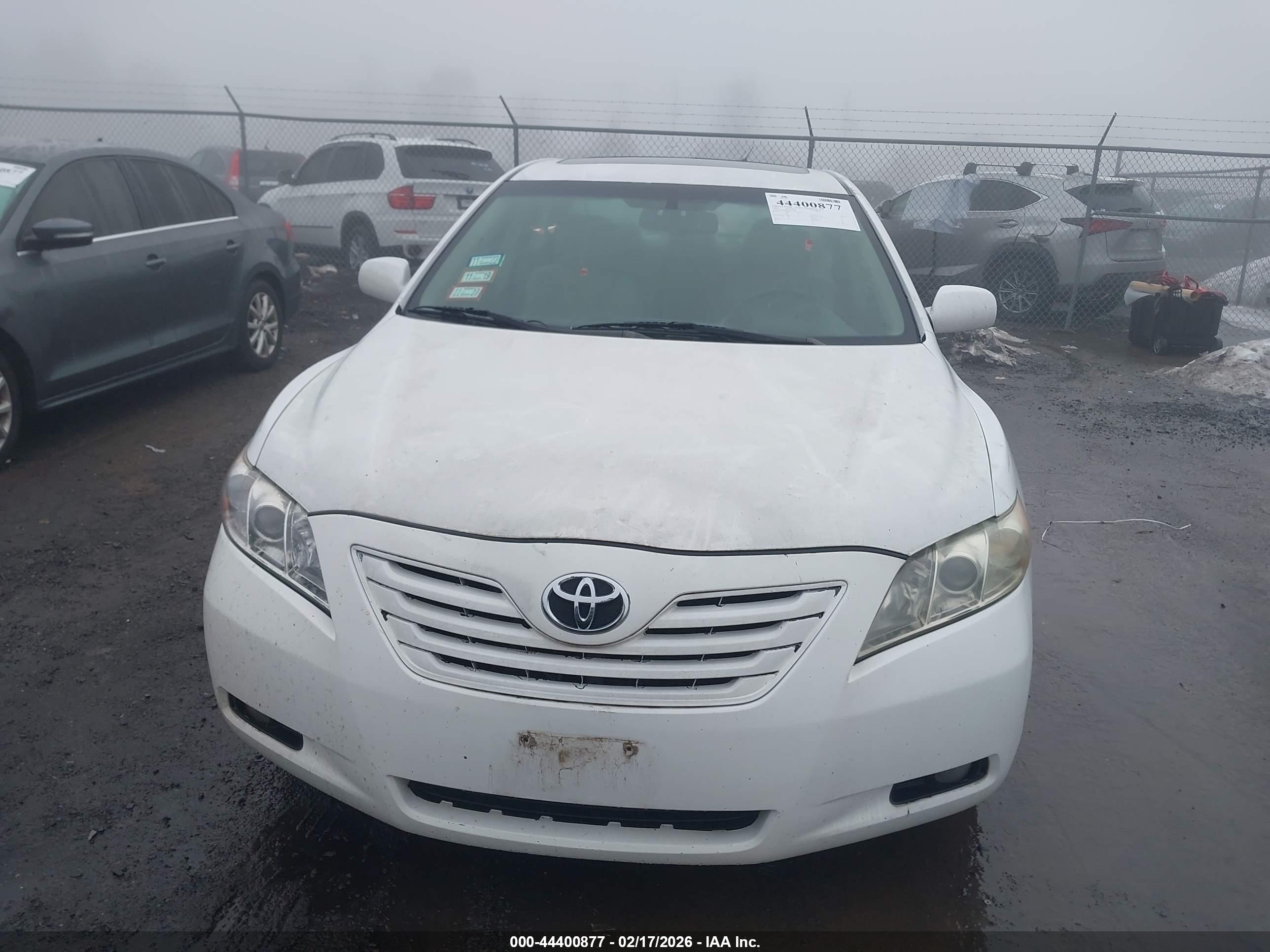 TOYOTA CAMRY image 6