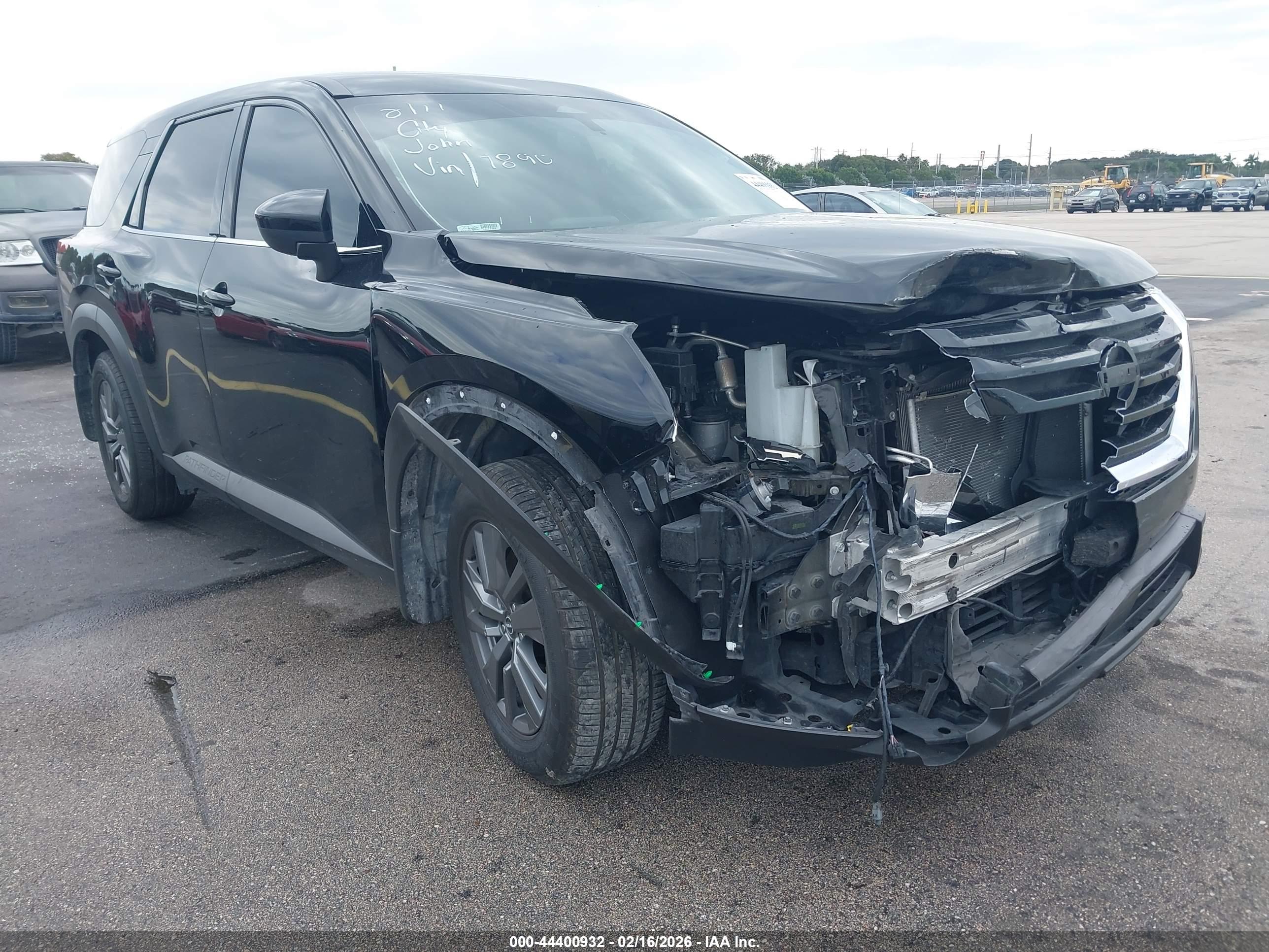 NISSAN PATHFINDER image 6