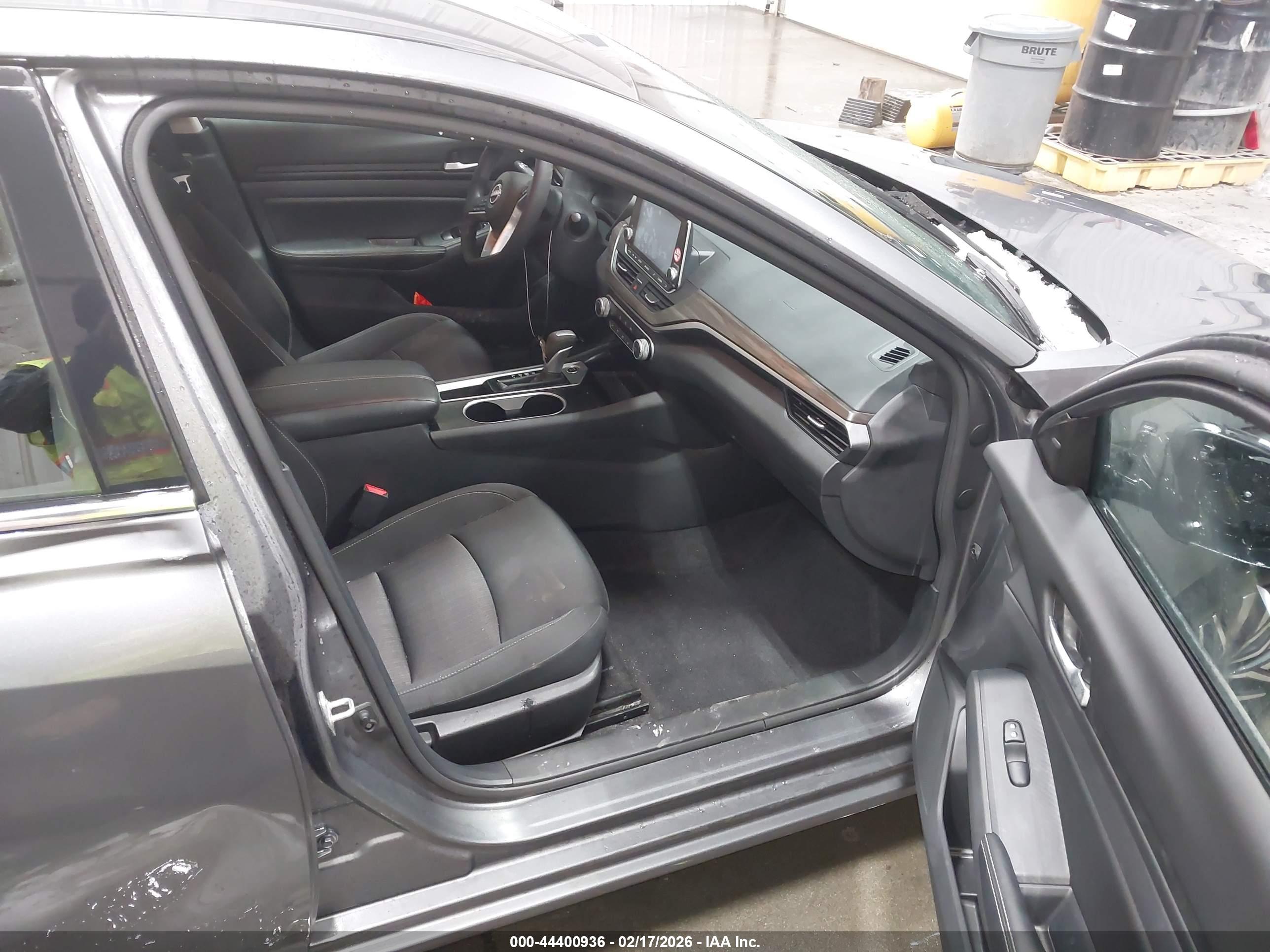NISSAN ALTIMA image 5