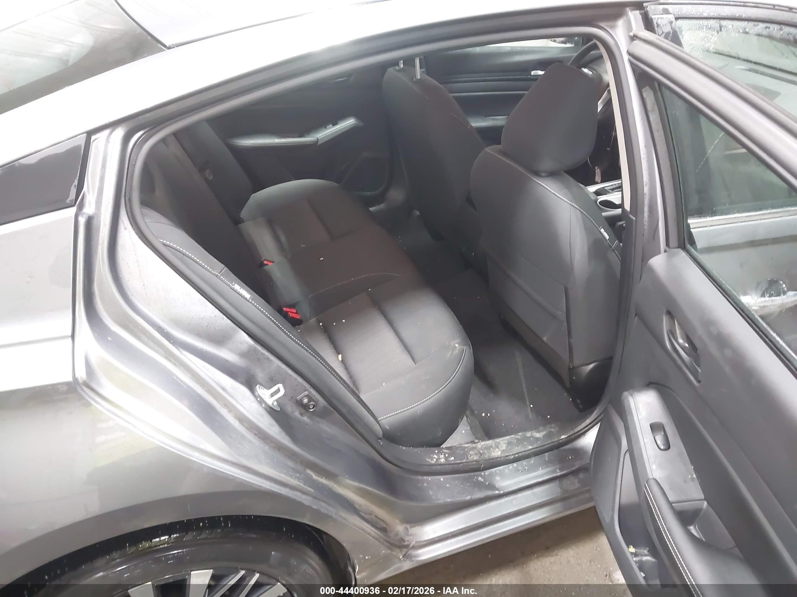 NISSAN ALTIMA image 8