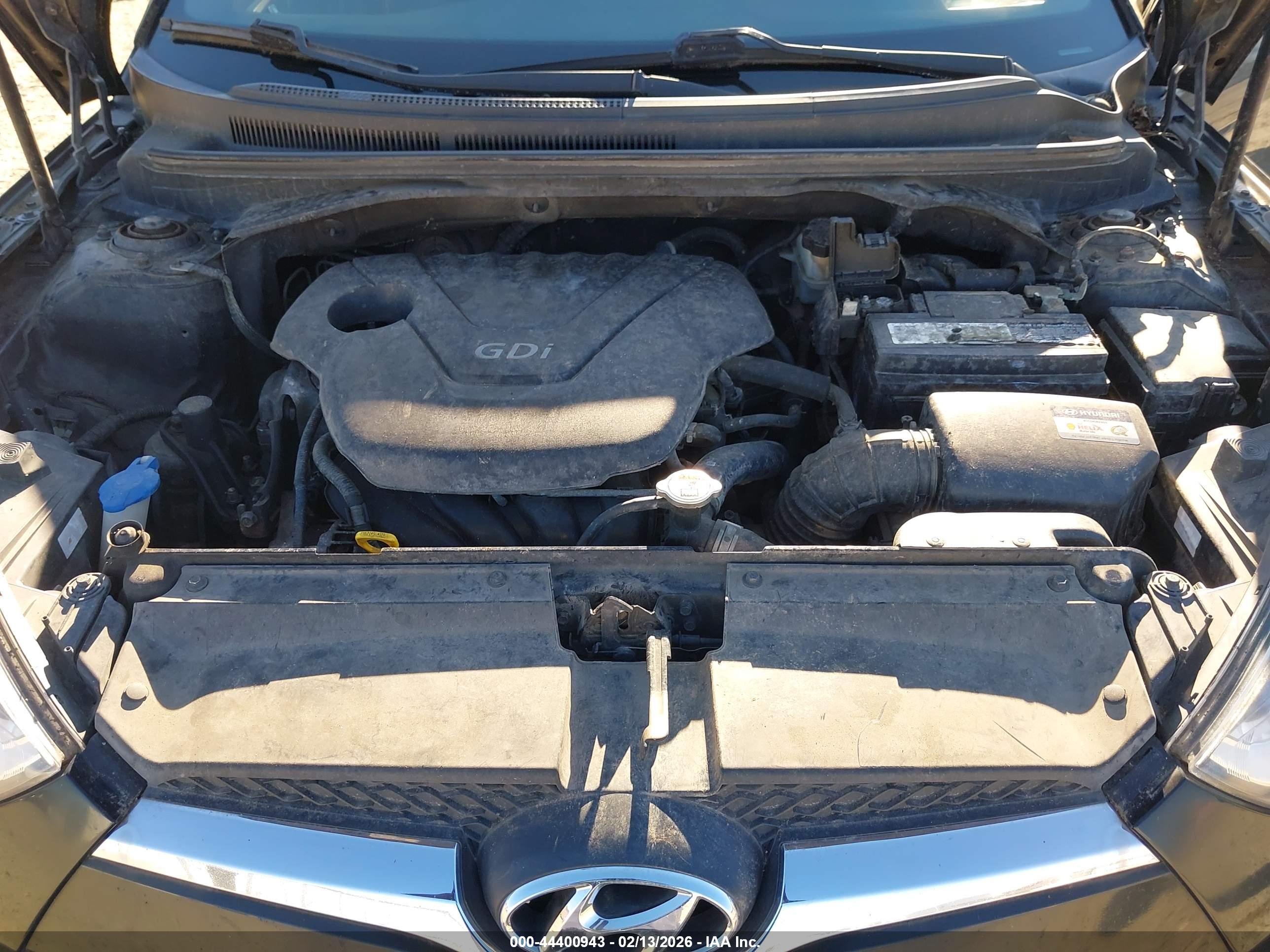 HYUNDAI VELOSTER image 10