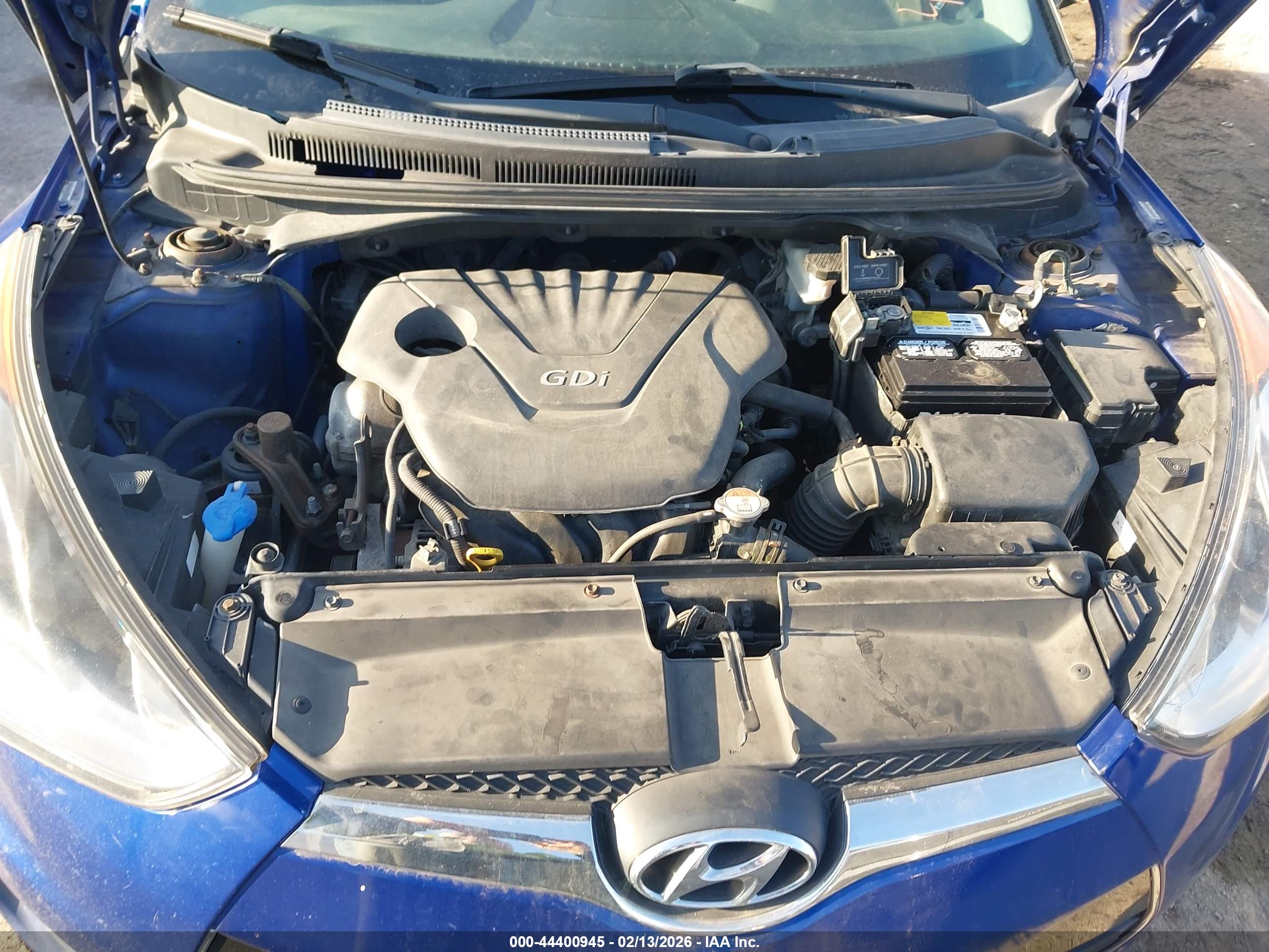 HYUNDAI VELOSTER image 10