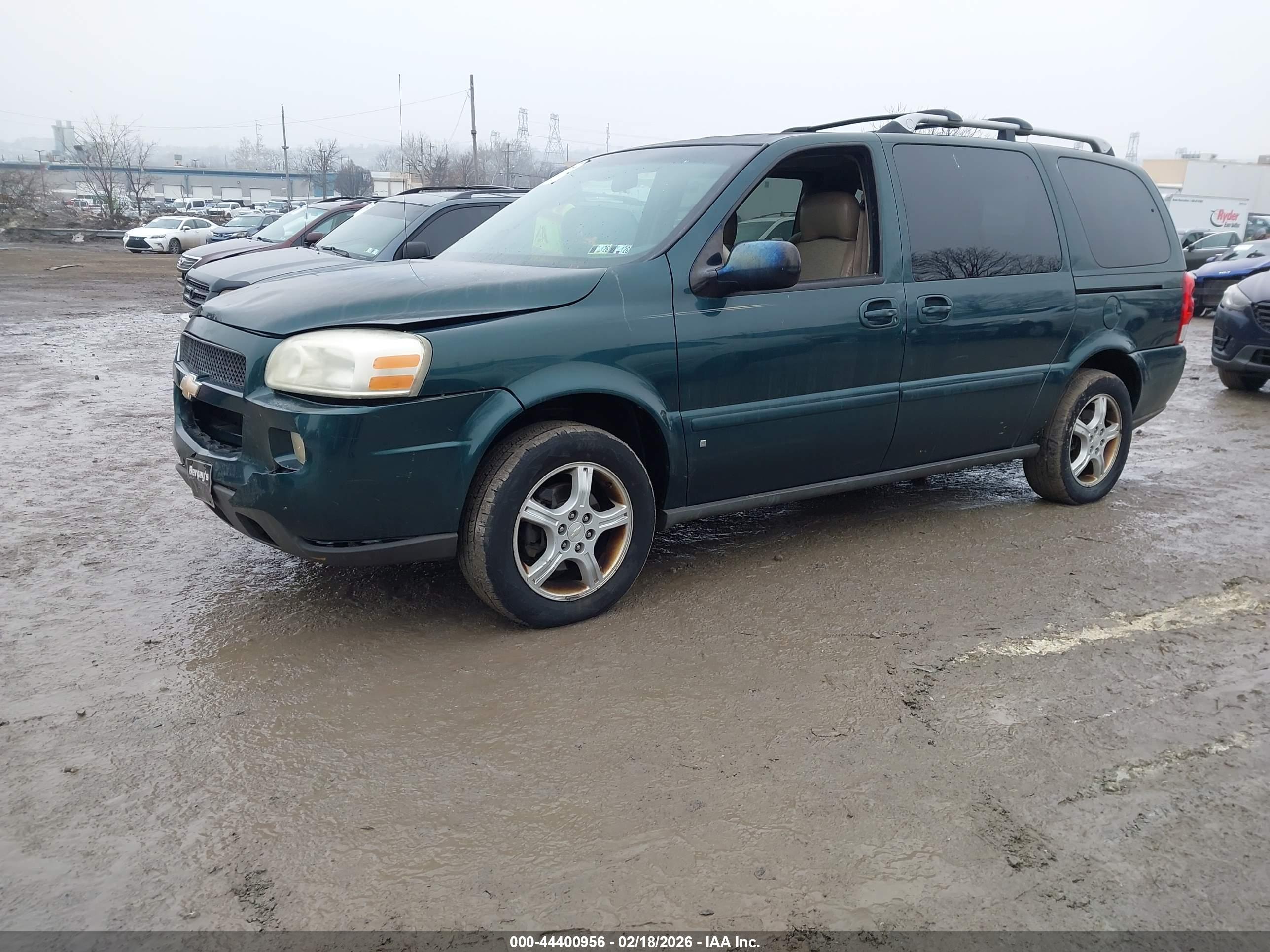 CHEVROLET UPLANDER image 2