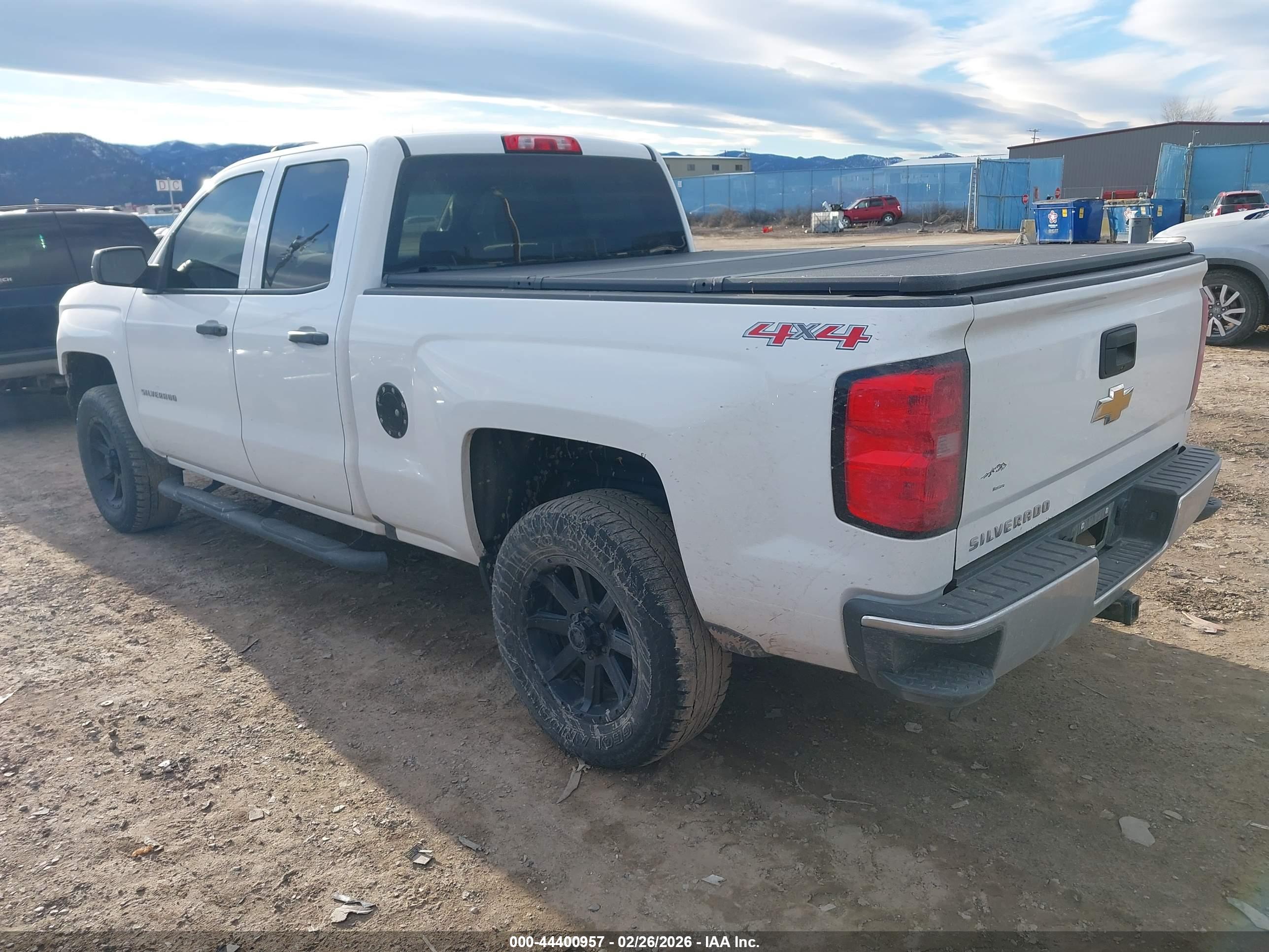 CHEVROLET SILVERADO image 3