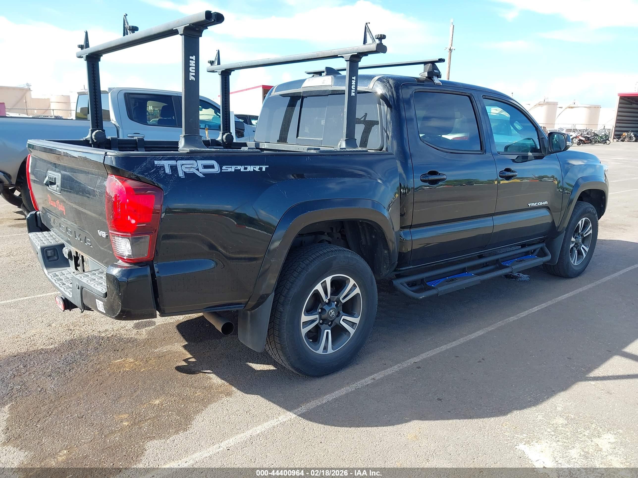 TOYOTA TACOMA image 4