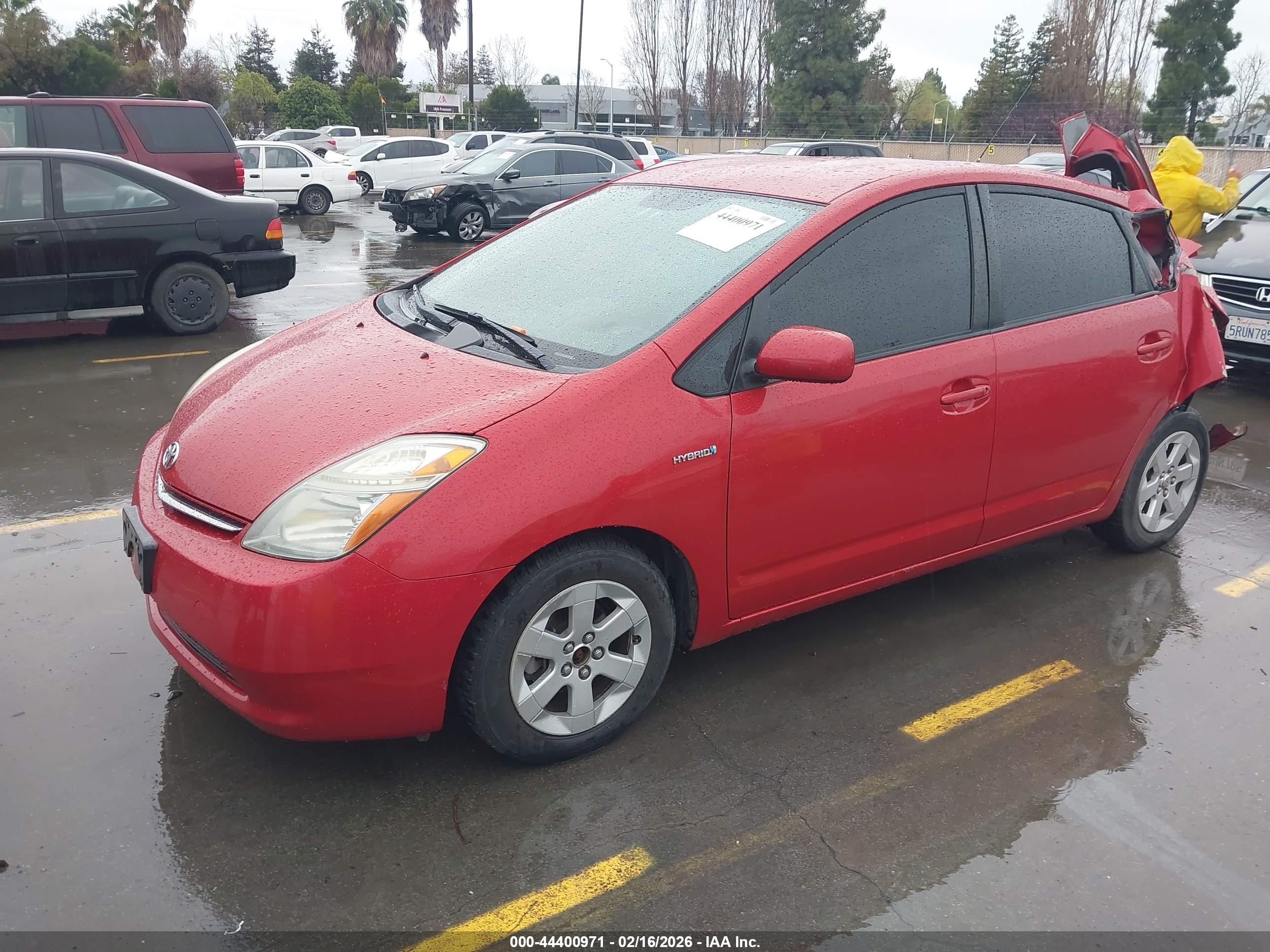 TOYOTA PRIUS image 2