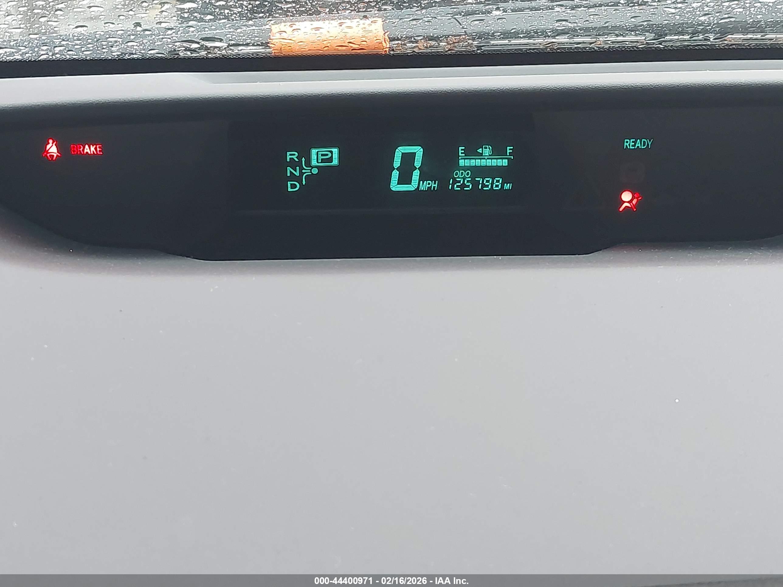 TOYOTA PRIUS image 7