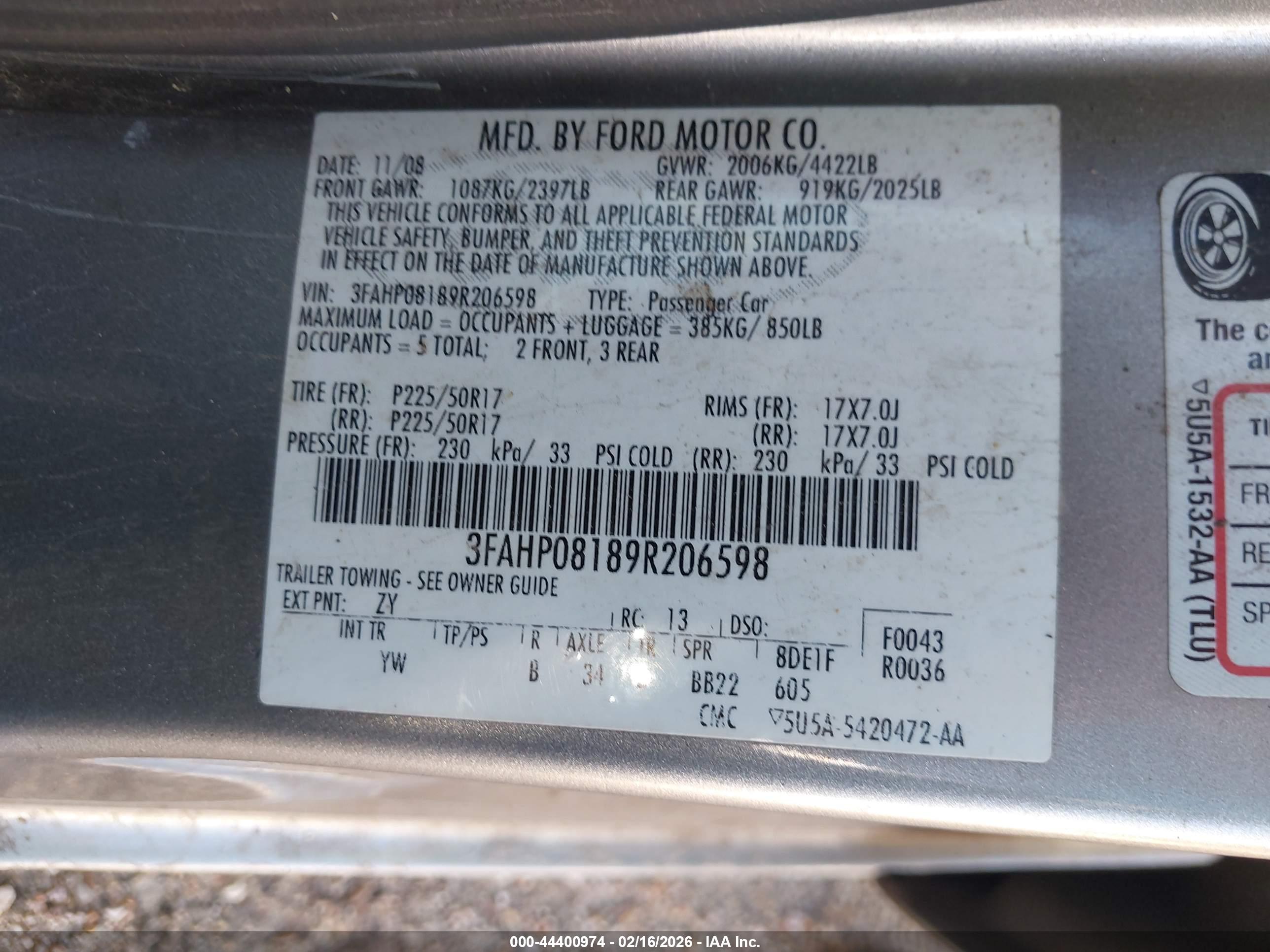 FORD FUSION image 9